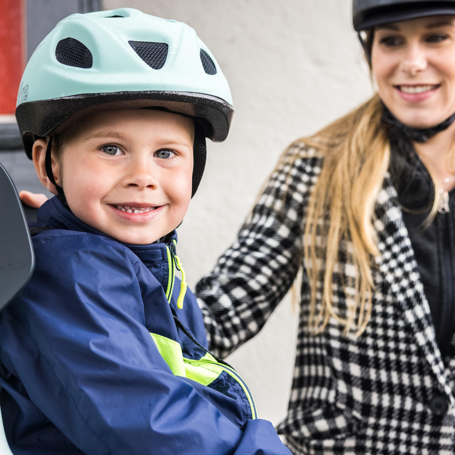 Casque Junior polyvalent pour Vélo & Sports GO Menthe Marshmallow 3/5