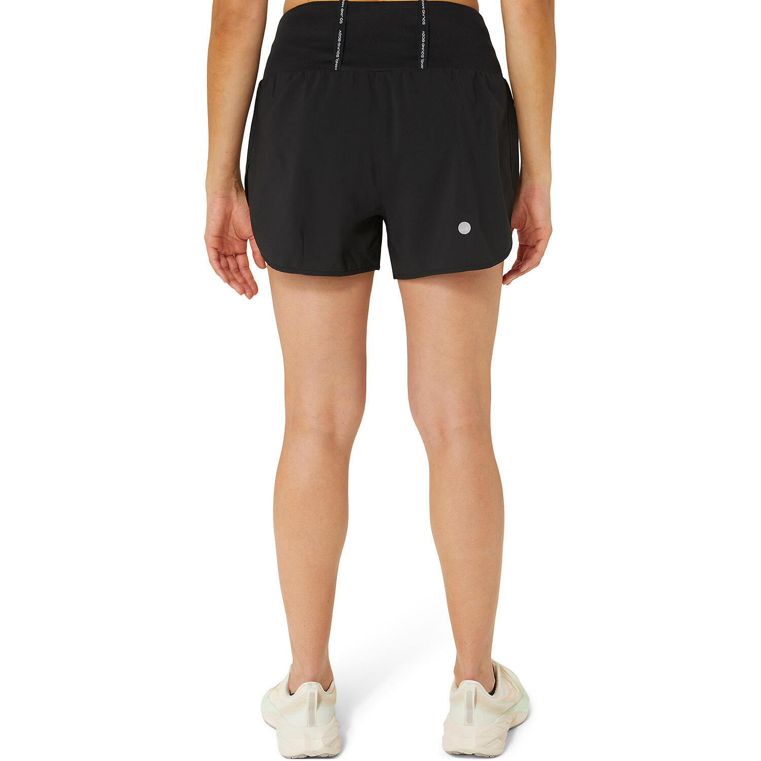 Shorts da donna Asics Road 3.5 in nero. 2/5