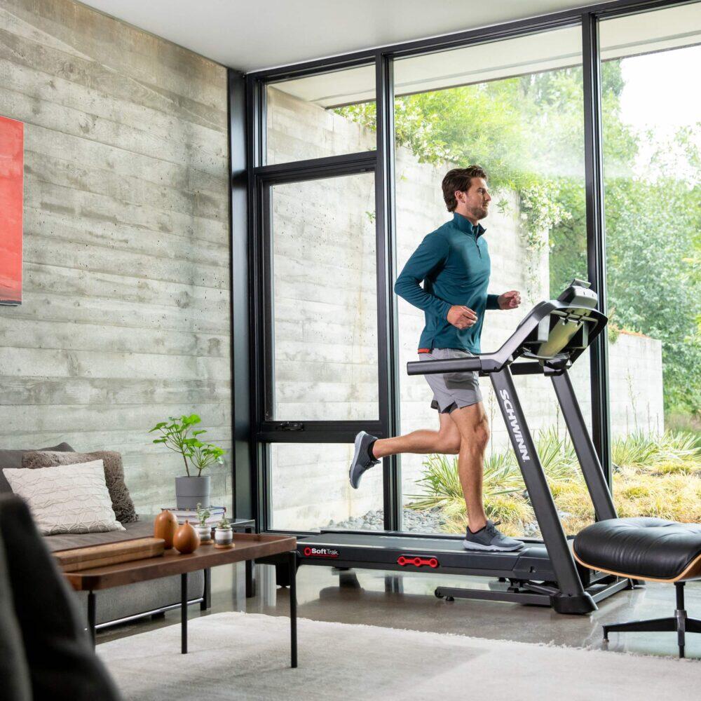 Laufband 510T mit elektrischer Steigungsverstellung von 0 - 10% 2/8