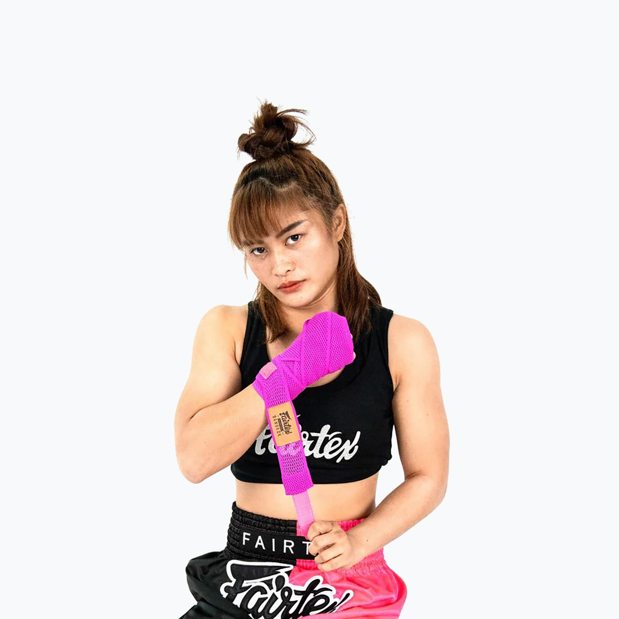 Owijki Bokserskie Fairtex - Bandaże HW4 Różowe 4,5m 3/4