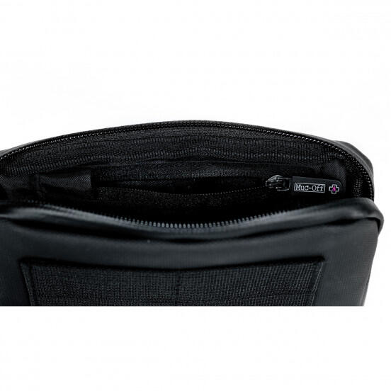 Muc-Off Essentials Case Rainproof Black