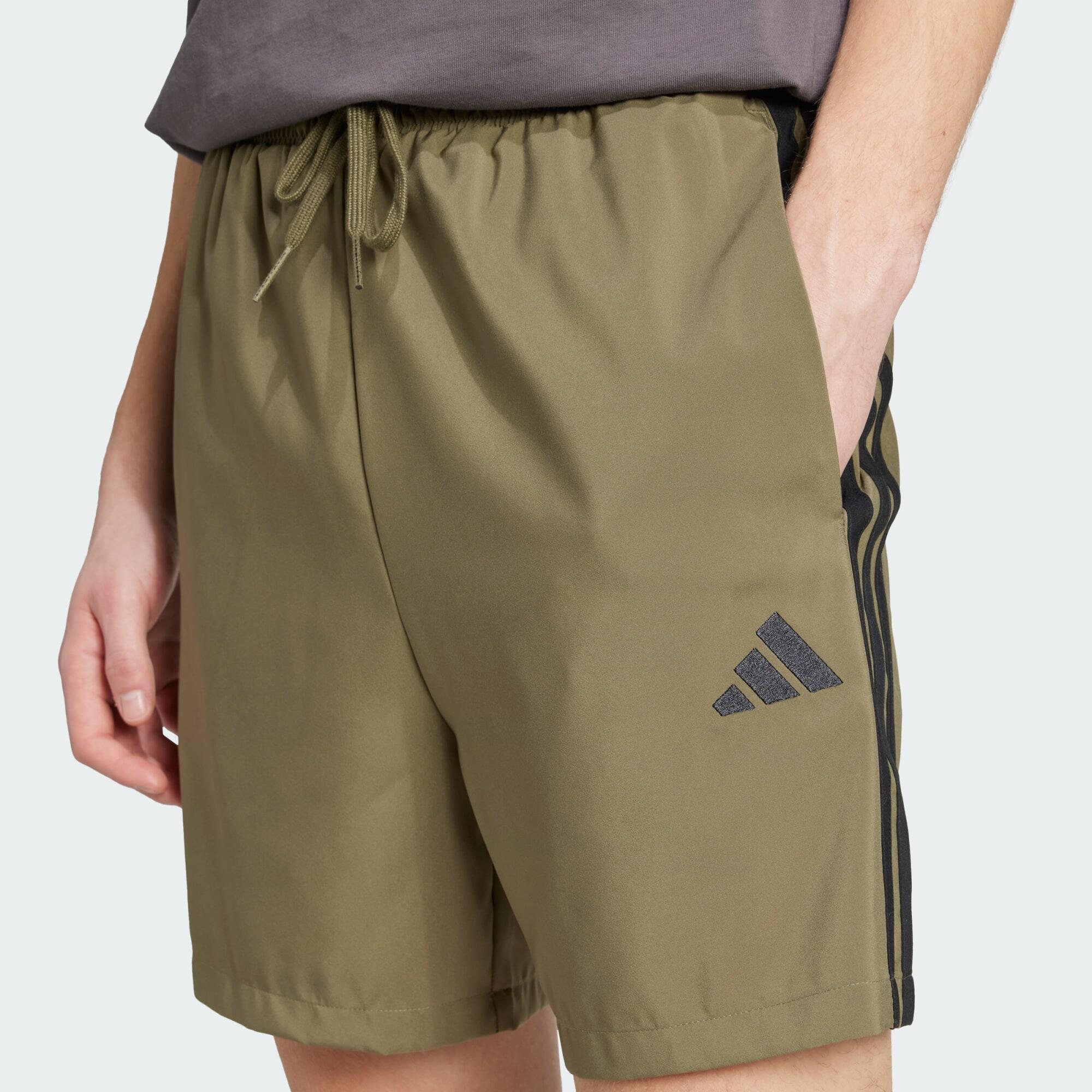 Essentials 3-Stripes Chelsea Shorts 4/5