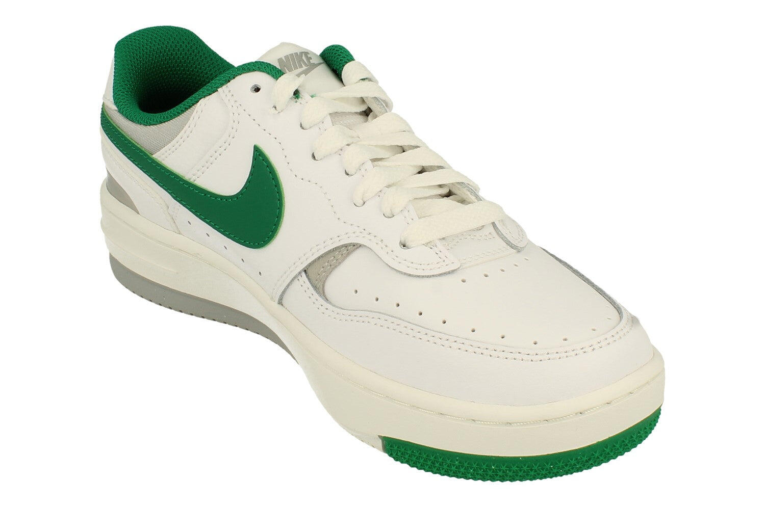 Chaussures Femmes Nike Gamma Force blanc 4/5