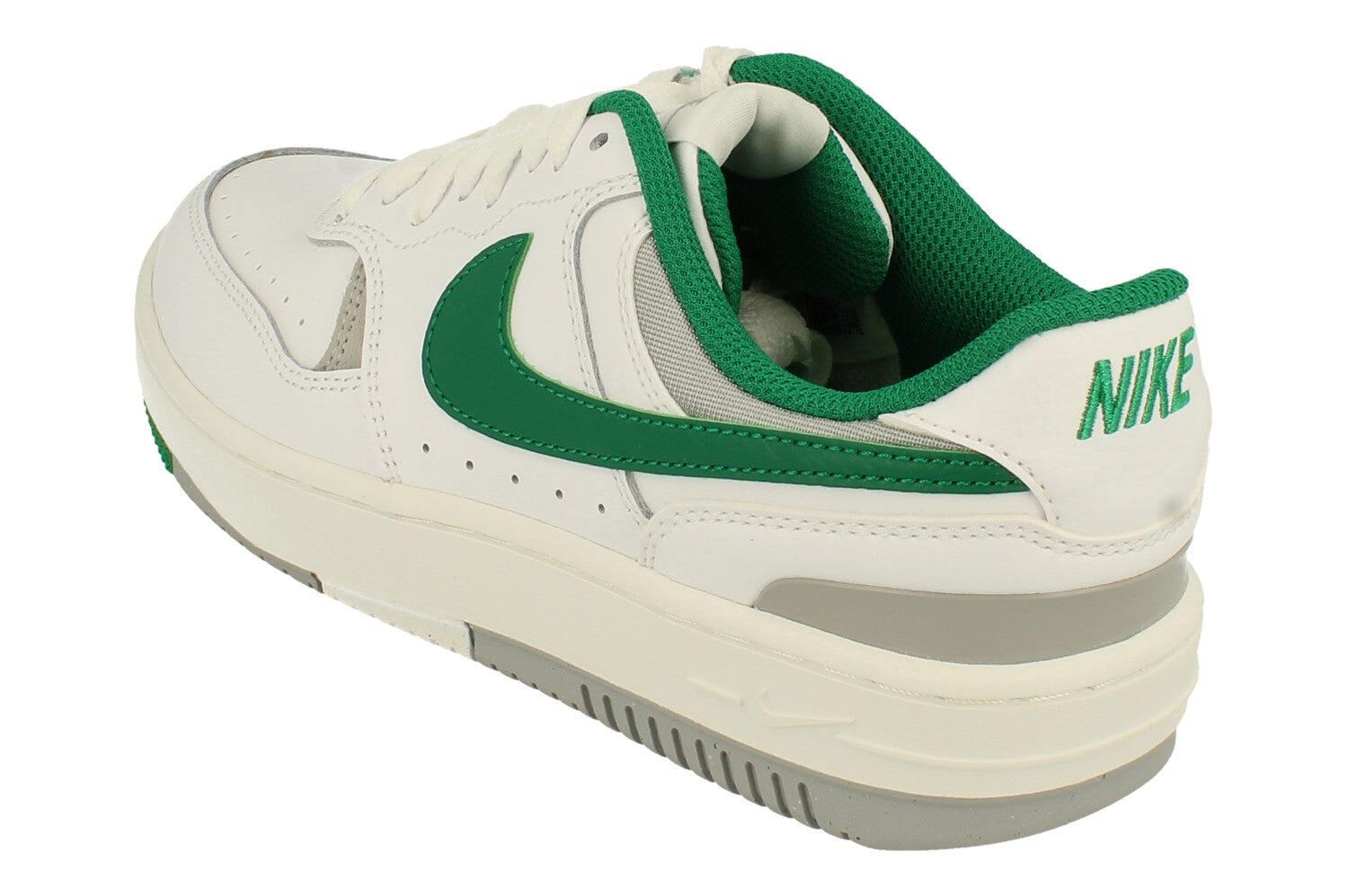 Chaussures Femmes Nike Gamma Force blanc 2/5