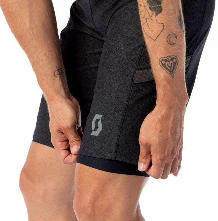 Herren Short M GRAVEL HYBRID +++ SHORTS 4/6