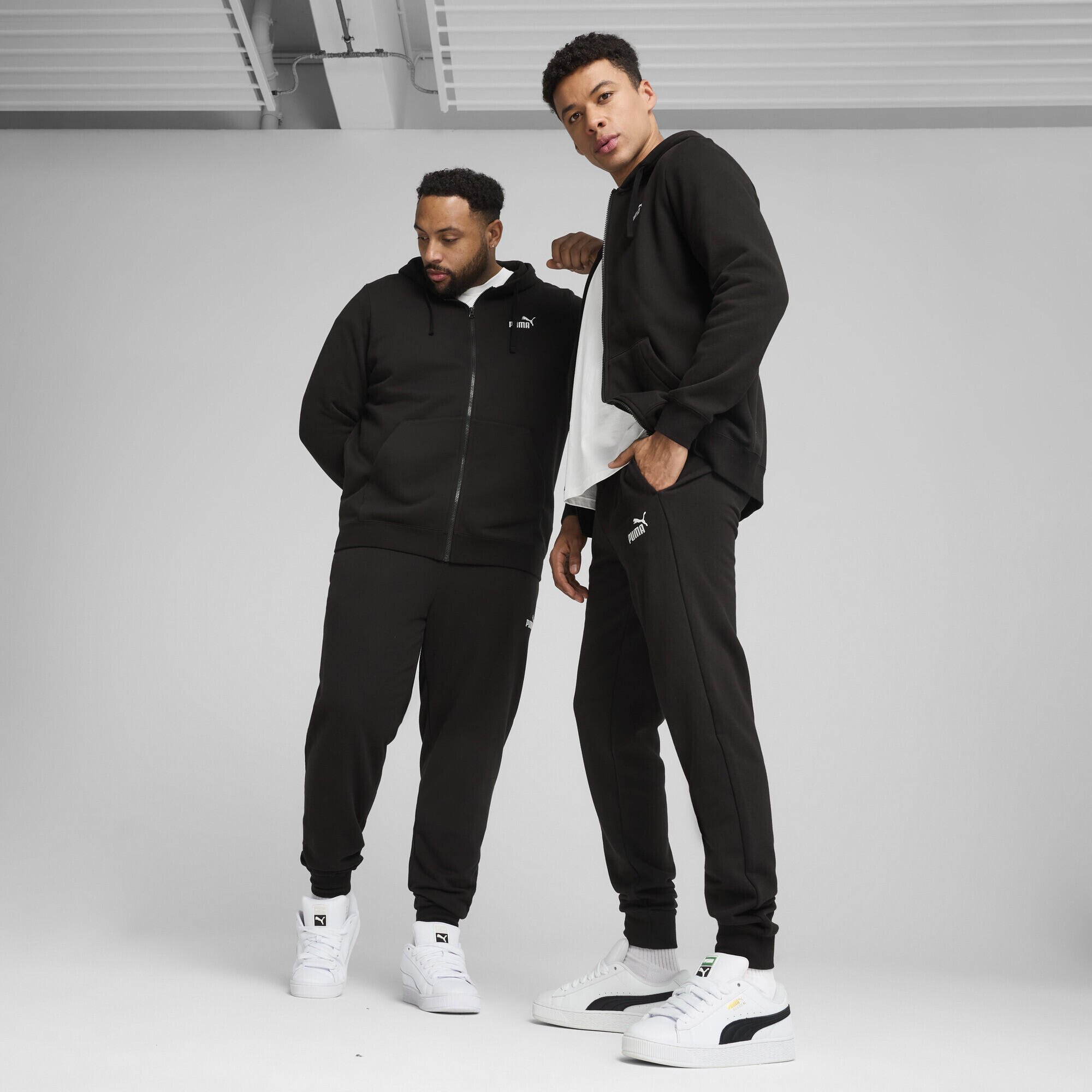 Pantalones de chándal semiajustados Essentials con logo n.º 1 Hombre PUMA Black 2/7