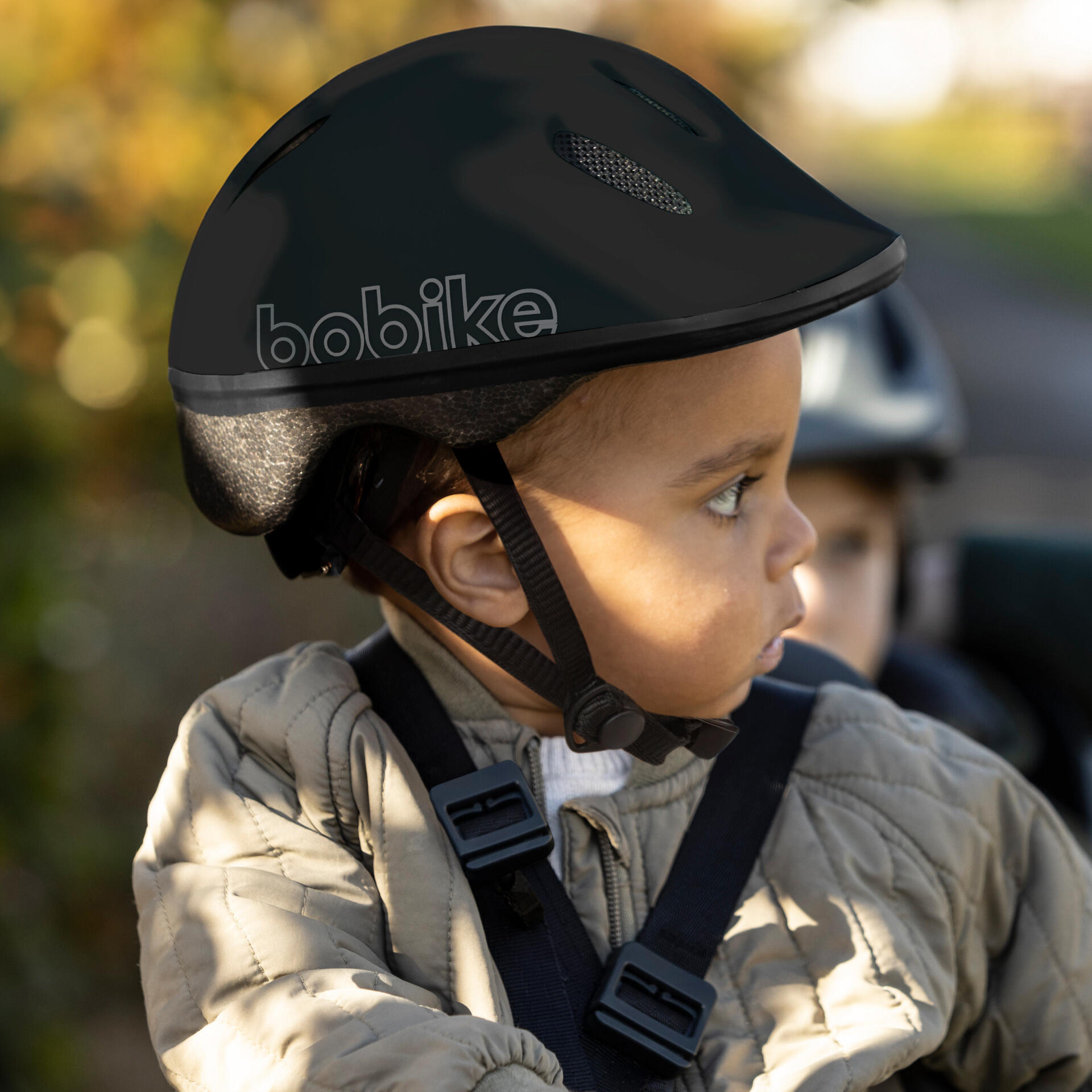 BOBIKE 8740200041 - Casque De Vélo Go Pour Bébé Taille Réglable XS (46-53cm) Qui Se Combine Parfaitement Avec Les Sièges De Sécurité Go De Couleur Vanilla Cup Cake