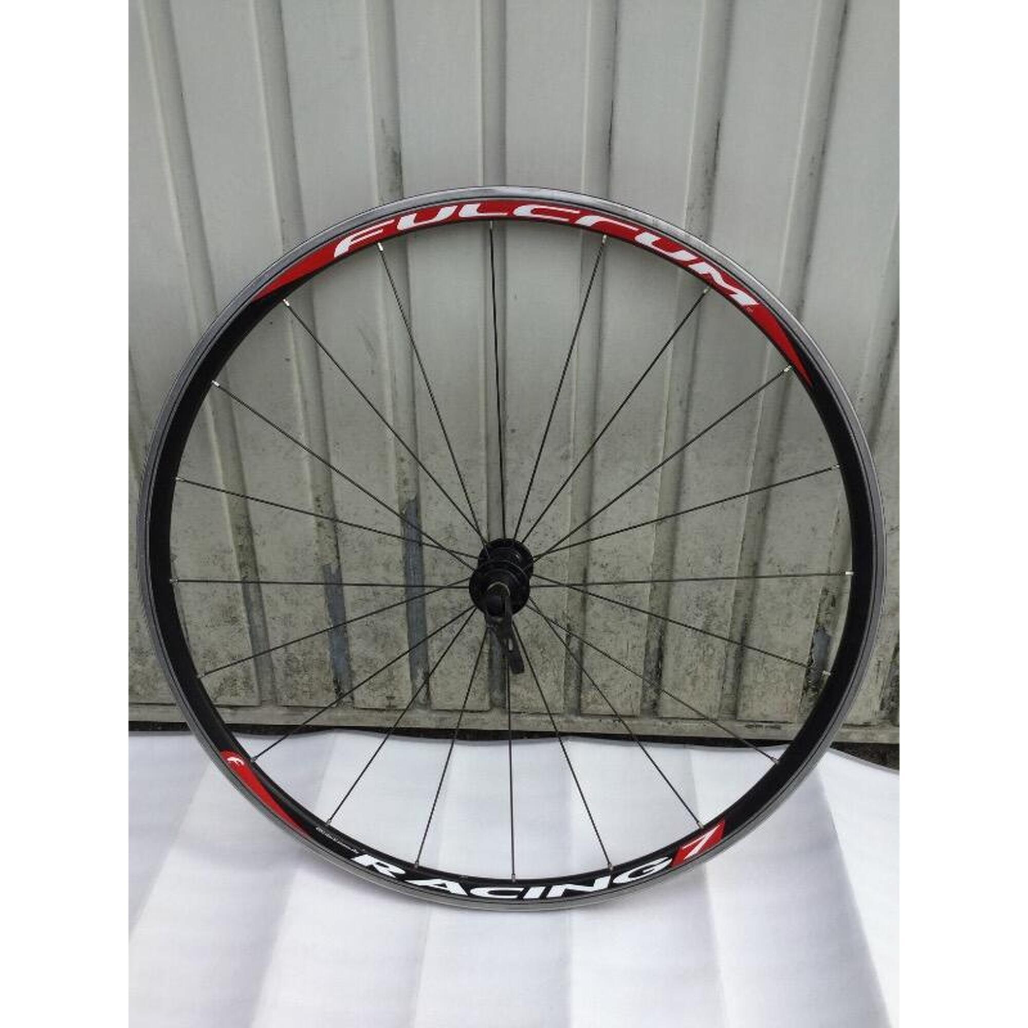 Entre Particuliers - Roue avant FULCRUM racing Entre particuliers      8480€    FULCRUM Entre Particuliers - Roue avant FULCRUM racingVendu exclusivement en ligne   
