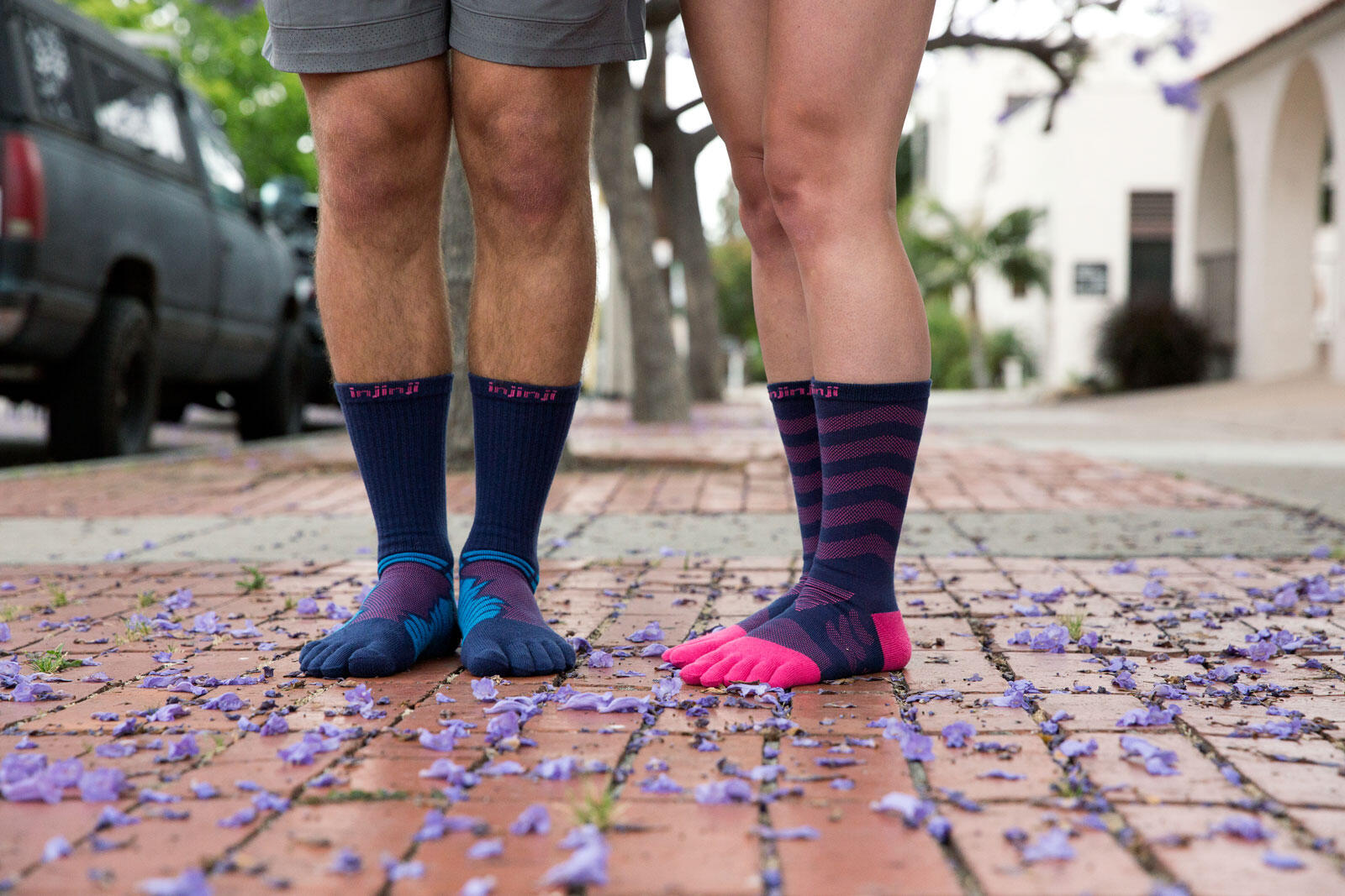 Women's Injinji Mid-Weight Ultra-Run Crew Length Toe Socks 3/5