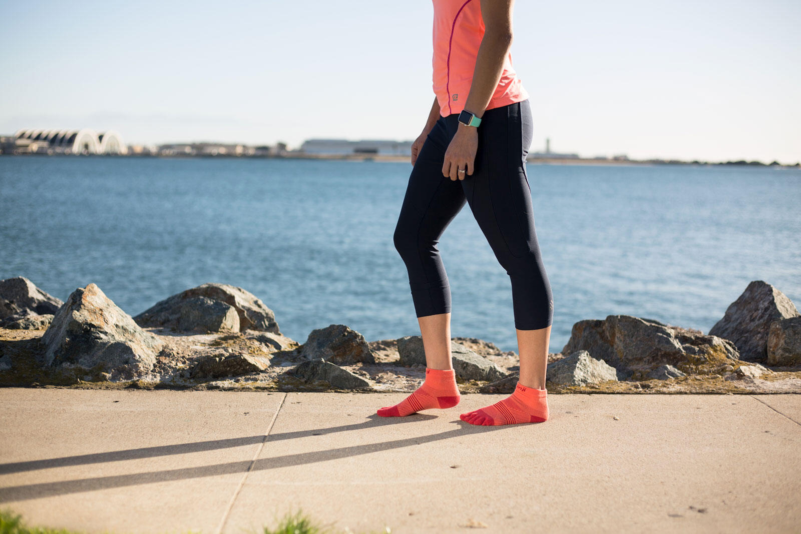 Injinji Women's Mid-Weight Trail Run Toe Socks 3/5