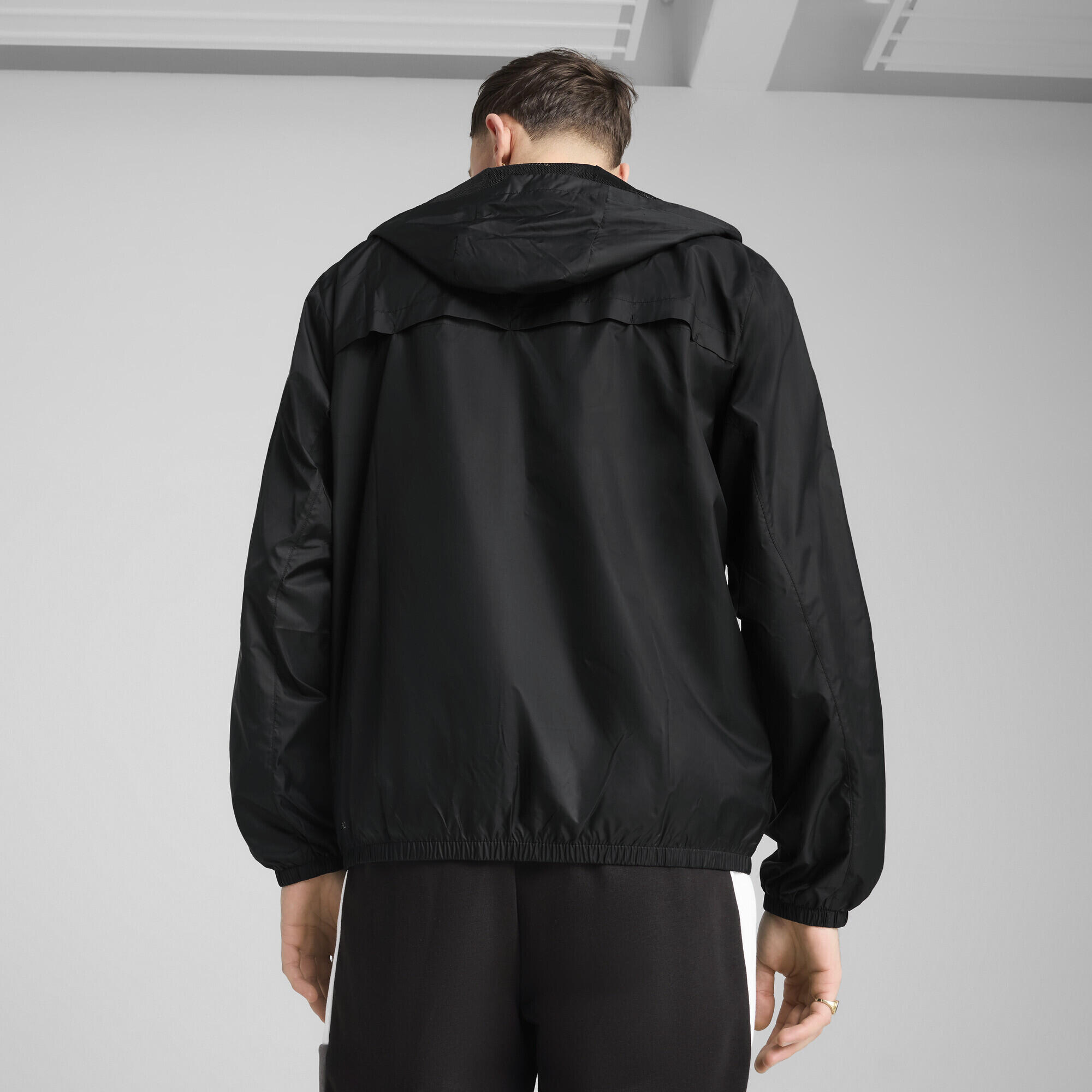 Essentials Regular Windjacke Herren PUMA 5/7