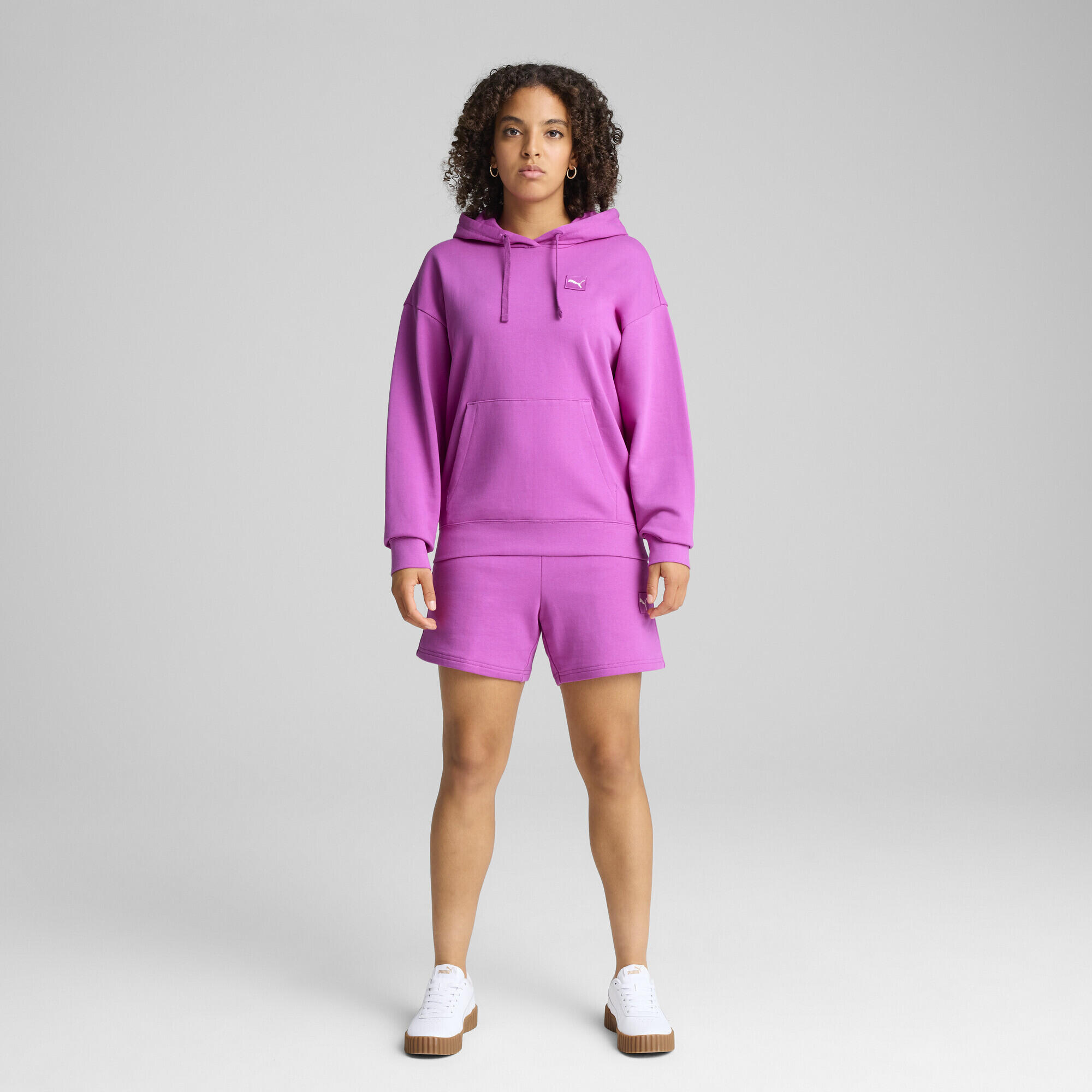 ESS ELEVATED comfortabele hoodie voor dames PUMA Wild Berry Purple 2/7