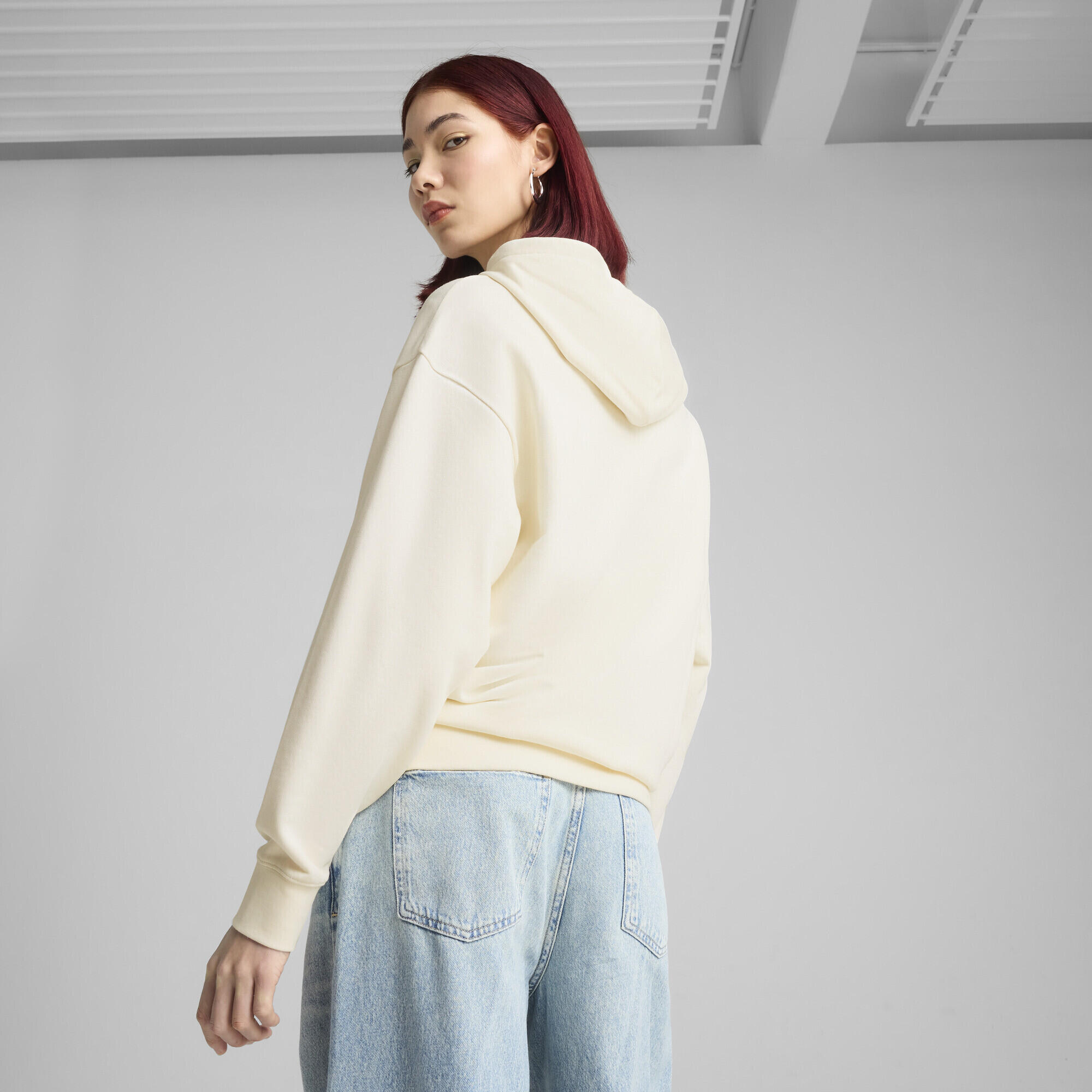 ESS ELEVATED Bequemer Hoodie Damen PUMA No Dye Color Mix 5/7