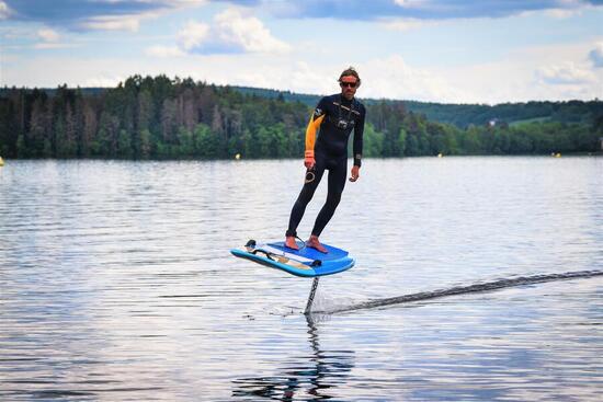 Séjour wing-foil et e-foil sur les lacs du Morvan
