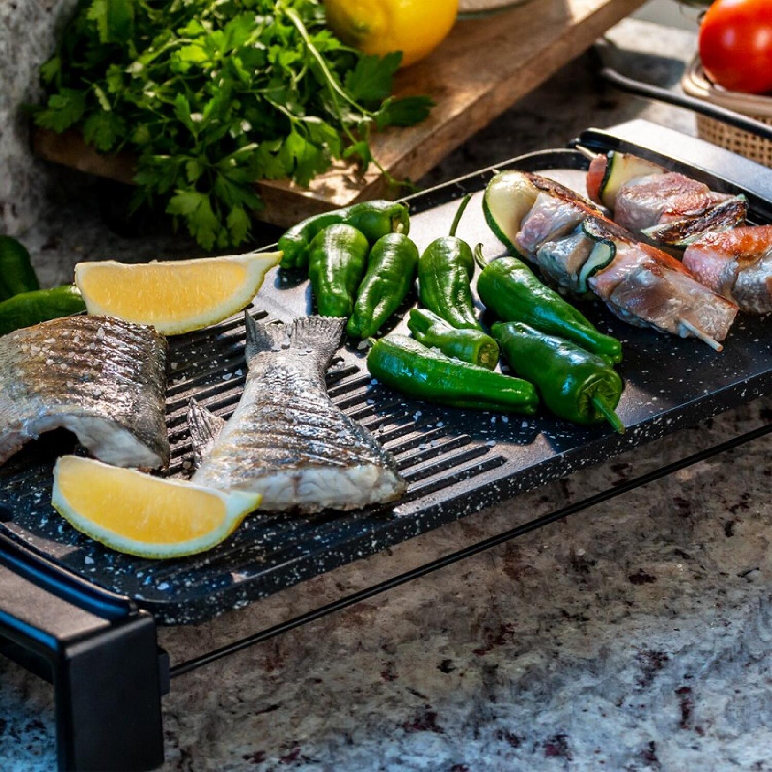 Cecotec Plancha de Asar Eléctrica Tasty&Grill 2500 RockWater MixGrill. 2150 W, R 5/7