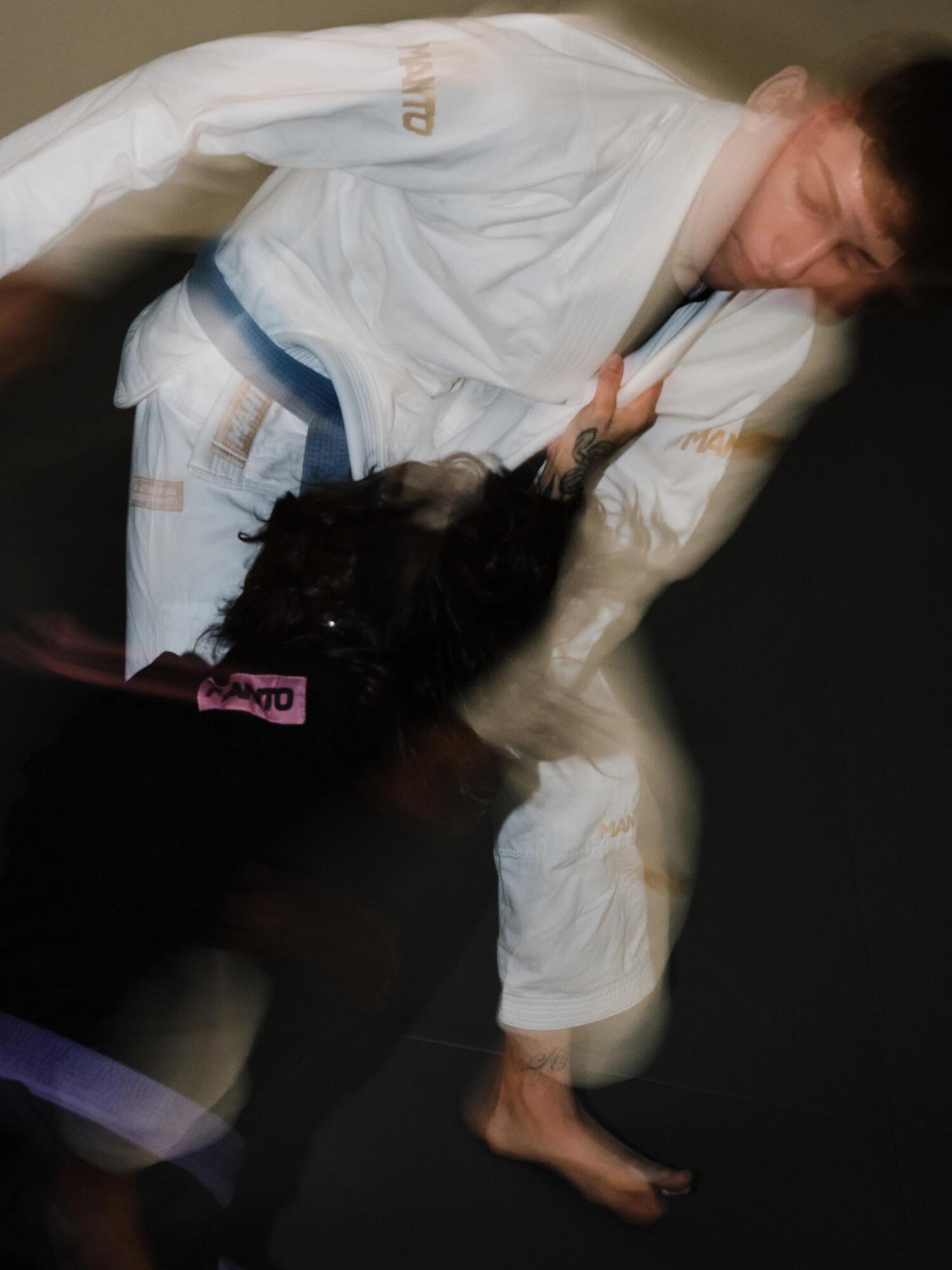 Kimono do BJJ dla dorosłych MANTO Rise 2.0 6/7