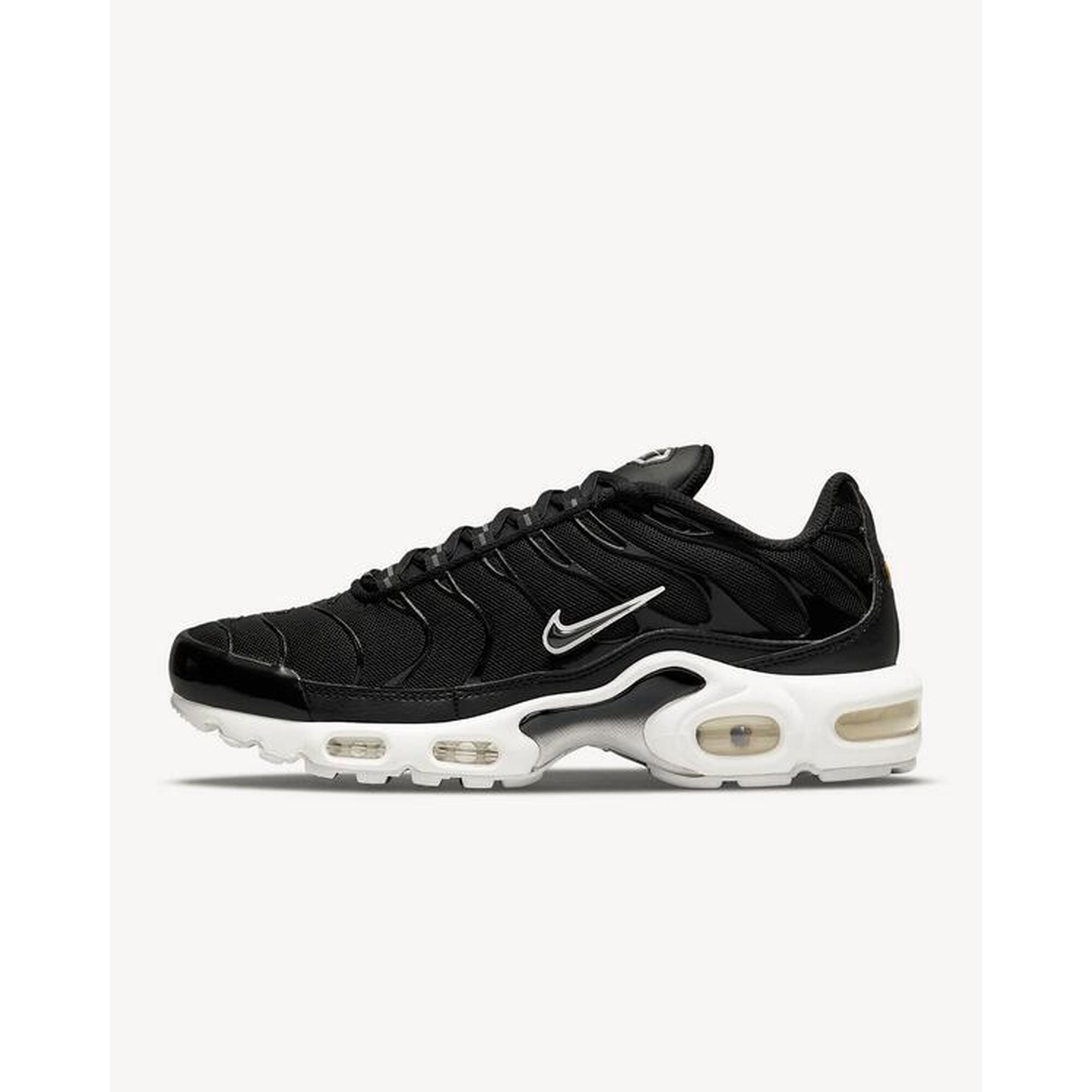 Pantofi Nike Air Max Plus în Negru