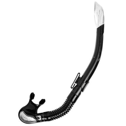 Plongée avec tuba dans la baie de Mares