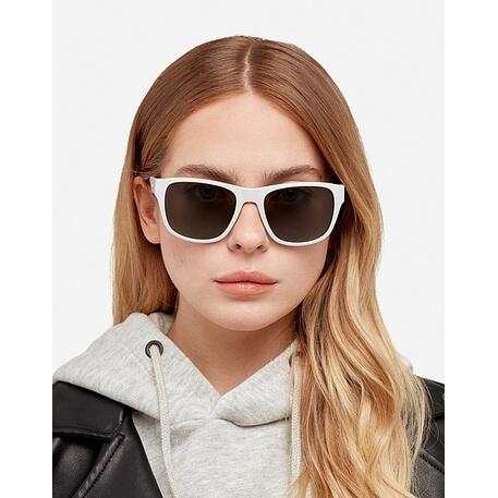 HAWKERS - Gafas de sol para Hombre y Mujer CLOUD BLACK DARK POLARIZED - OWENS 5/6
