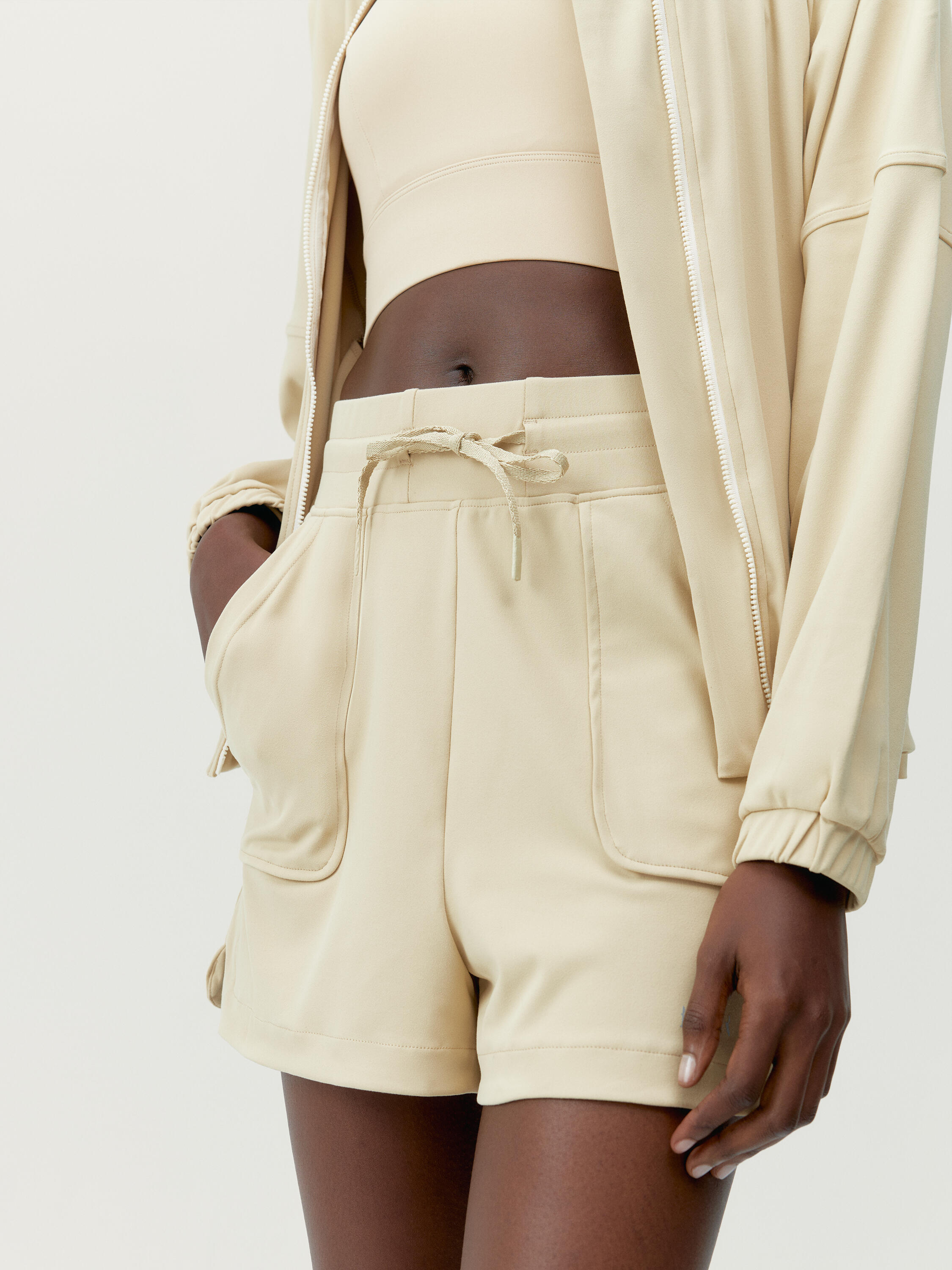 Pantaloncini sportivi da donna Leila Performance 3/6