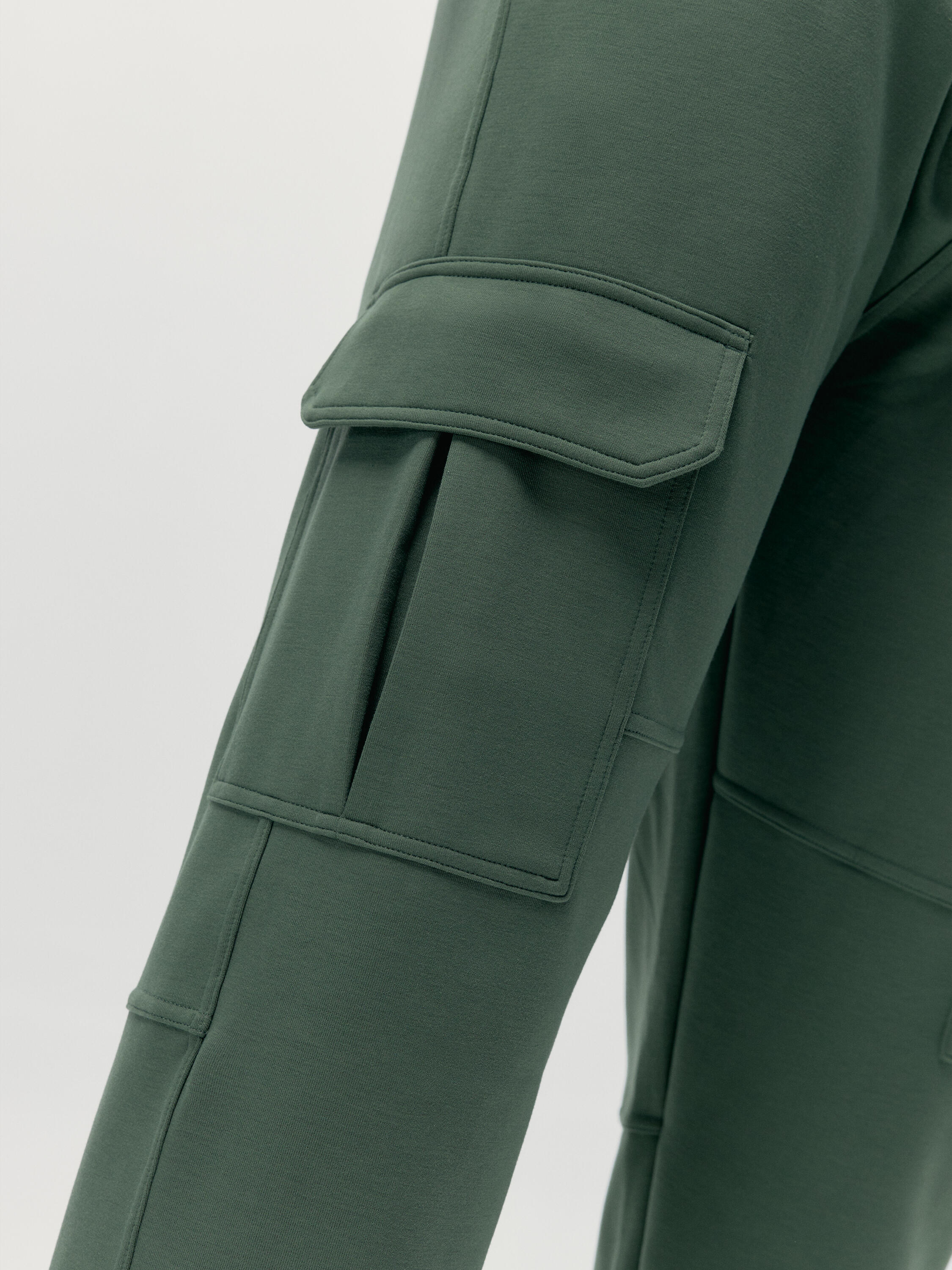 Pantaloni sportivi da uomo Biafra Performance 2/6