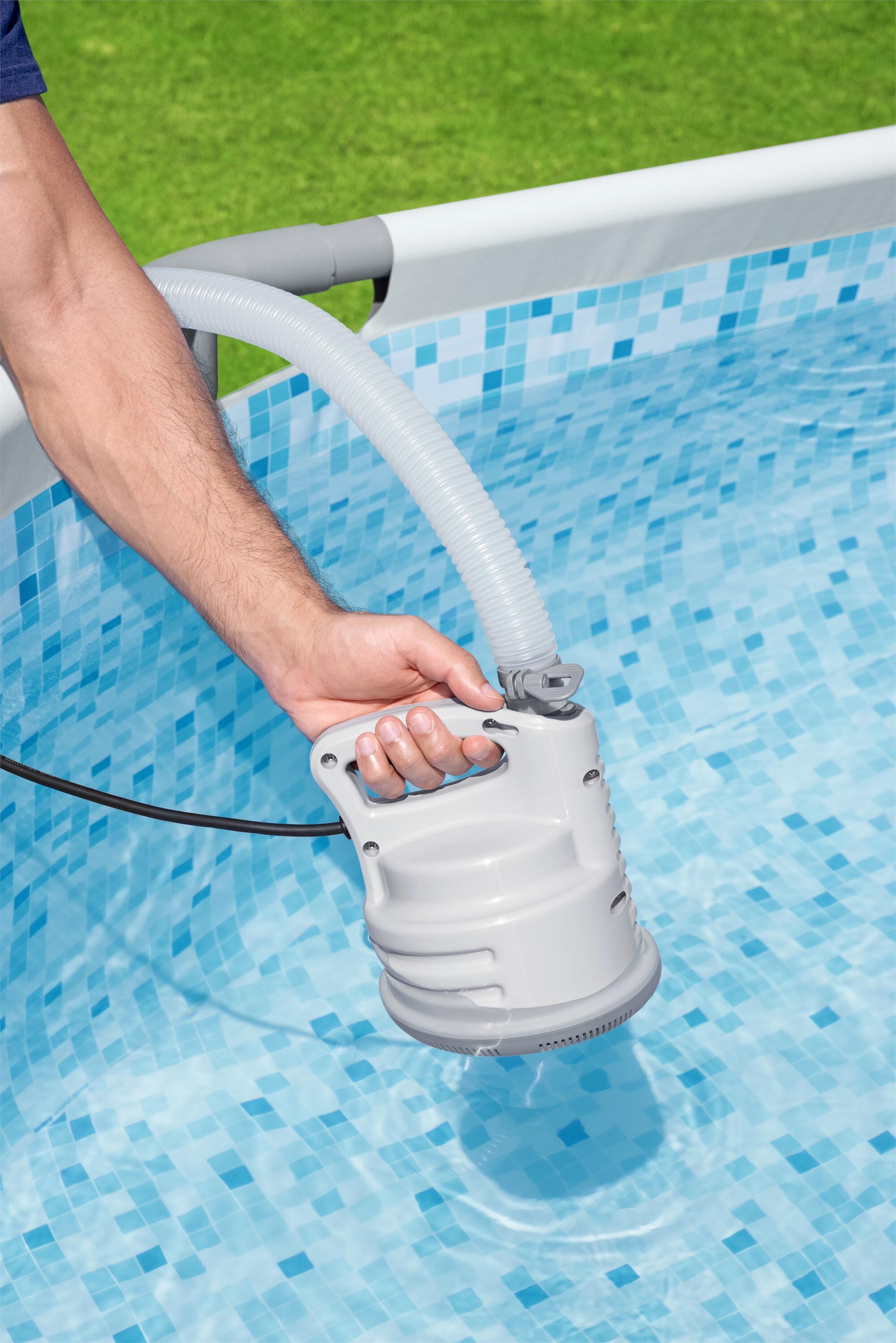 Bestway 58230-6 Pompa di drenaggio da 3.028 l7H per piscina con tubo incluso 3/5