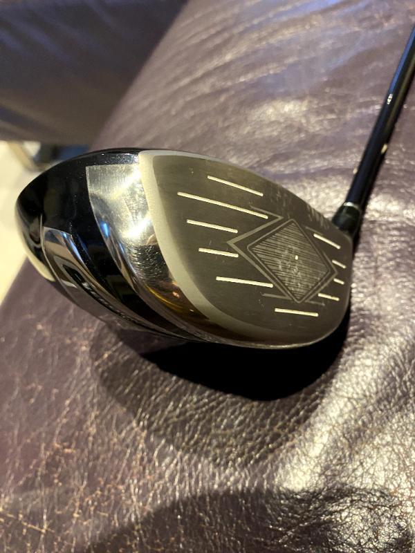 Entre Particuliers - Golf : Nouveau driver XXIO, 10.5° loft et Regular 50 gr fl 5/5