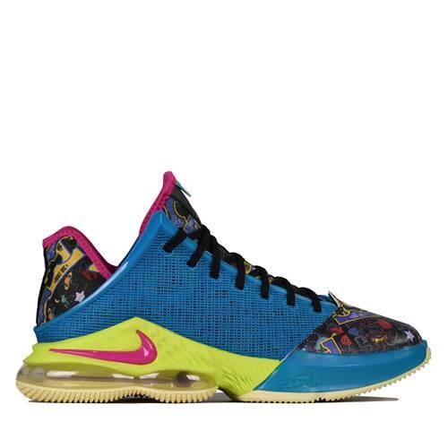 NIKE picture