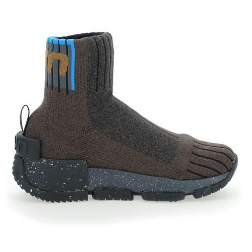 UYN x Urquiola Urban Black 4/5