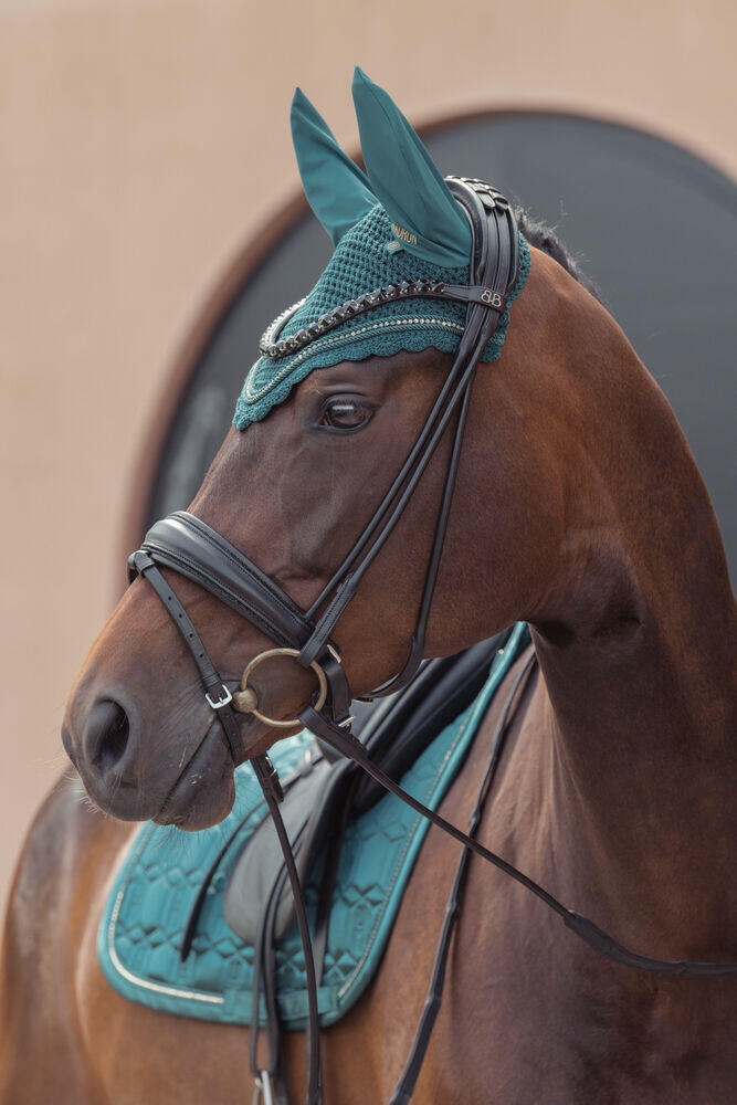 CRYSTAL FLY HOOD ALMOND 2/5