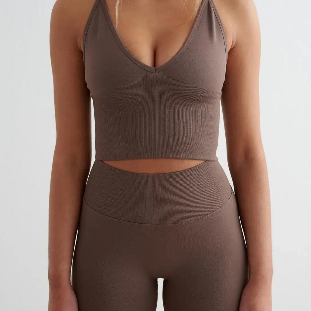 Women's Sports Bra Seamless Cross Back Removable Pads Shape Macchiato Brown