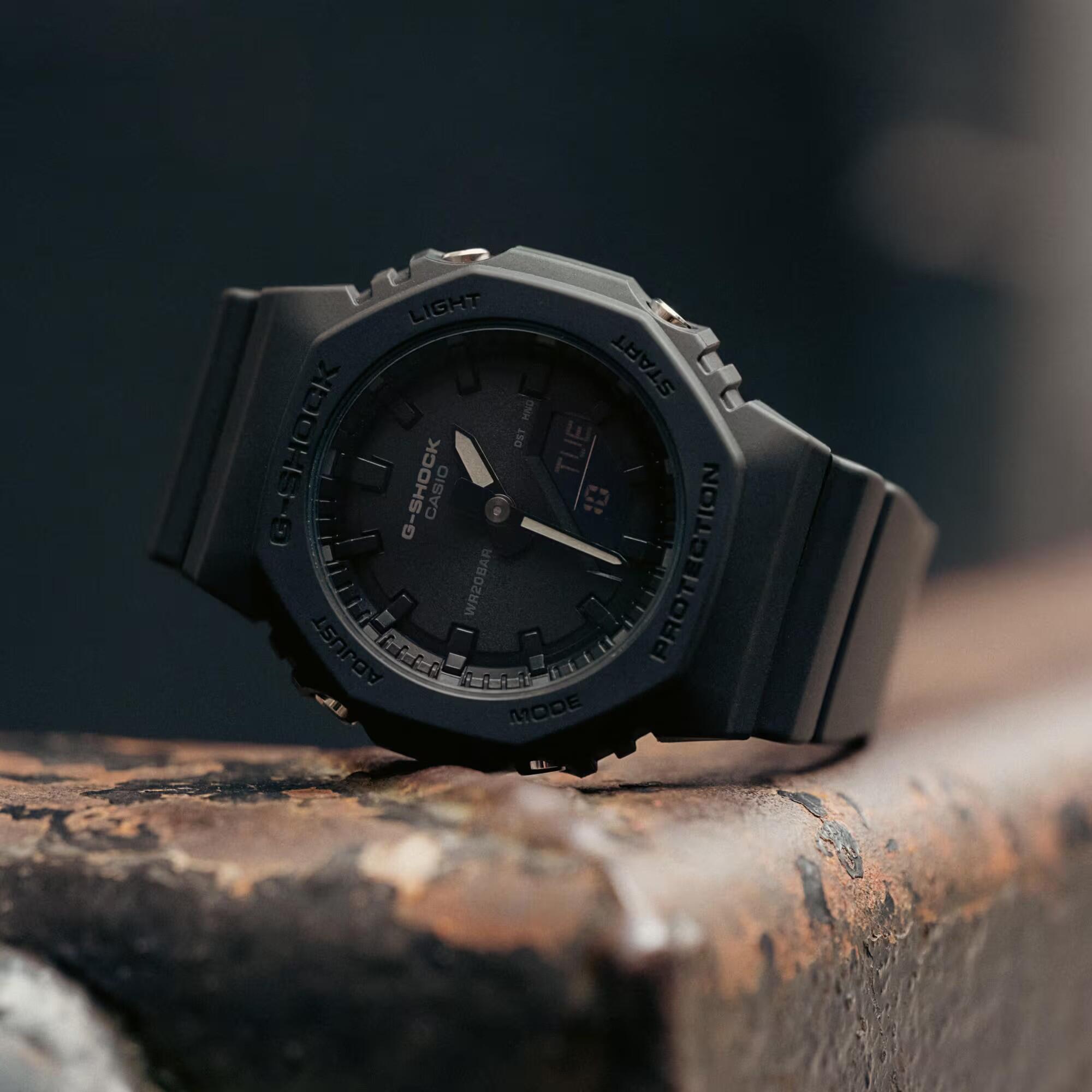 Dameshorloge Casio GMA-P2100BB-1AER, Quartz, 40mm, 20ATM 4/6