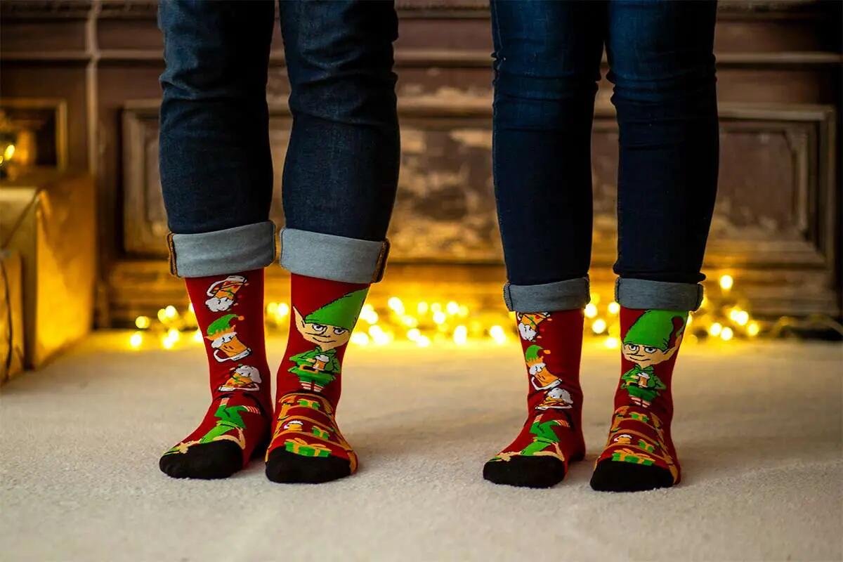 Arty Socks organikus pamut karácsonyi zokni, vidám tündér, világosbordó 3/4