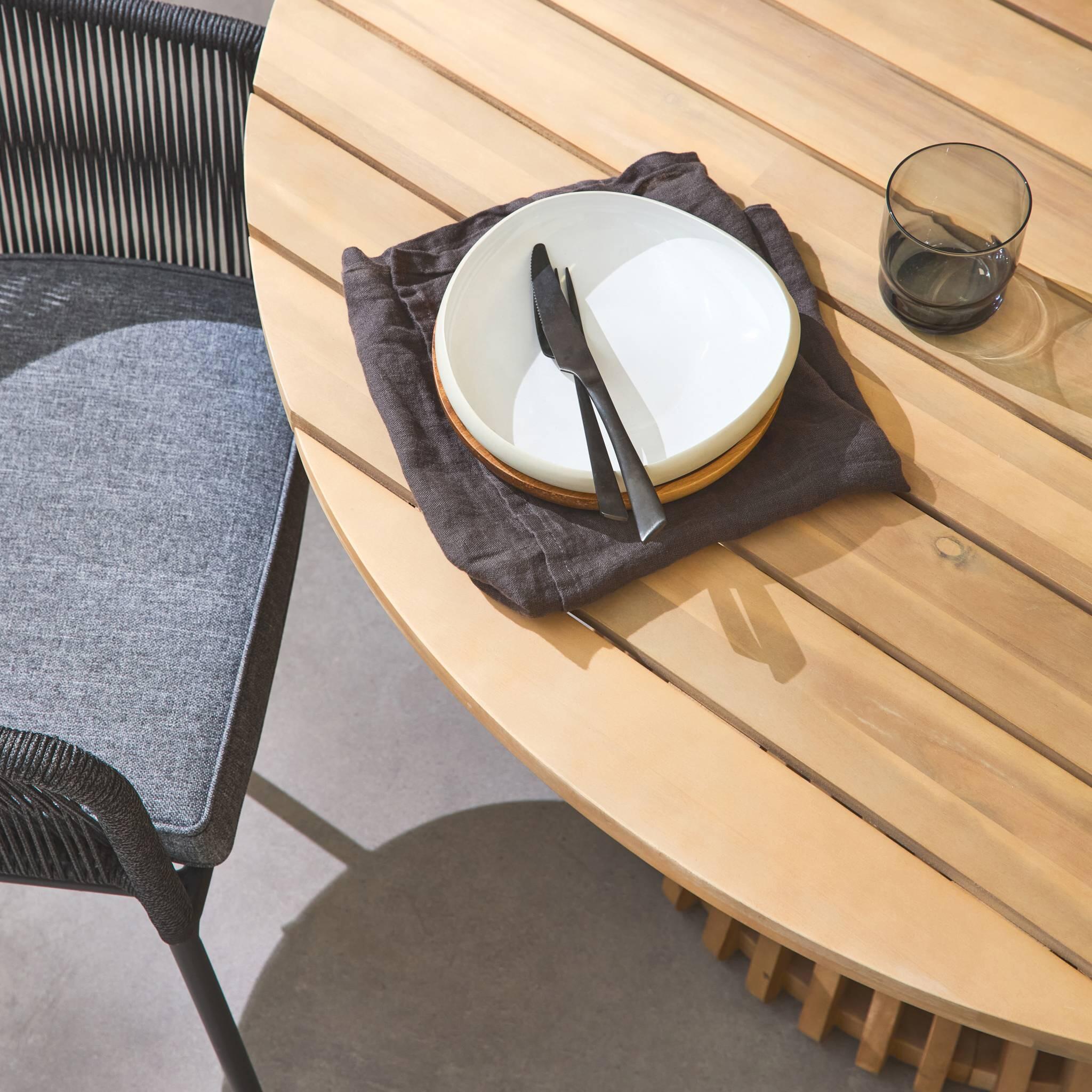 Mesa de comedor redonda de madera, interior/exterior + 4 sillones de cuerda y 3/6