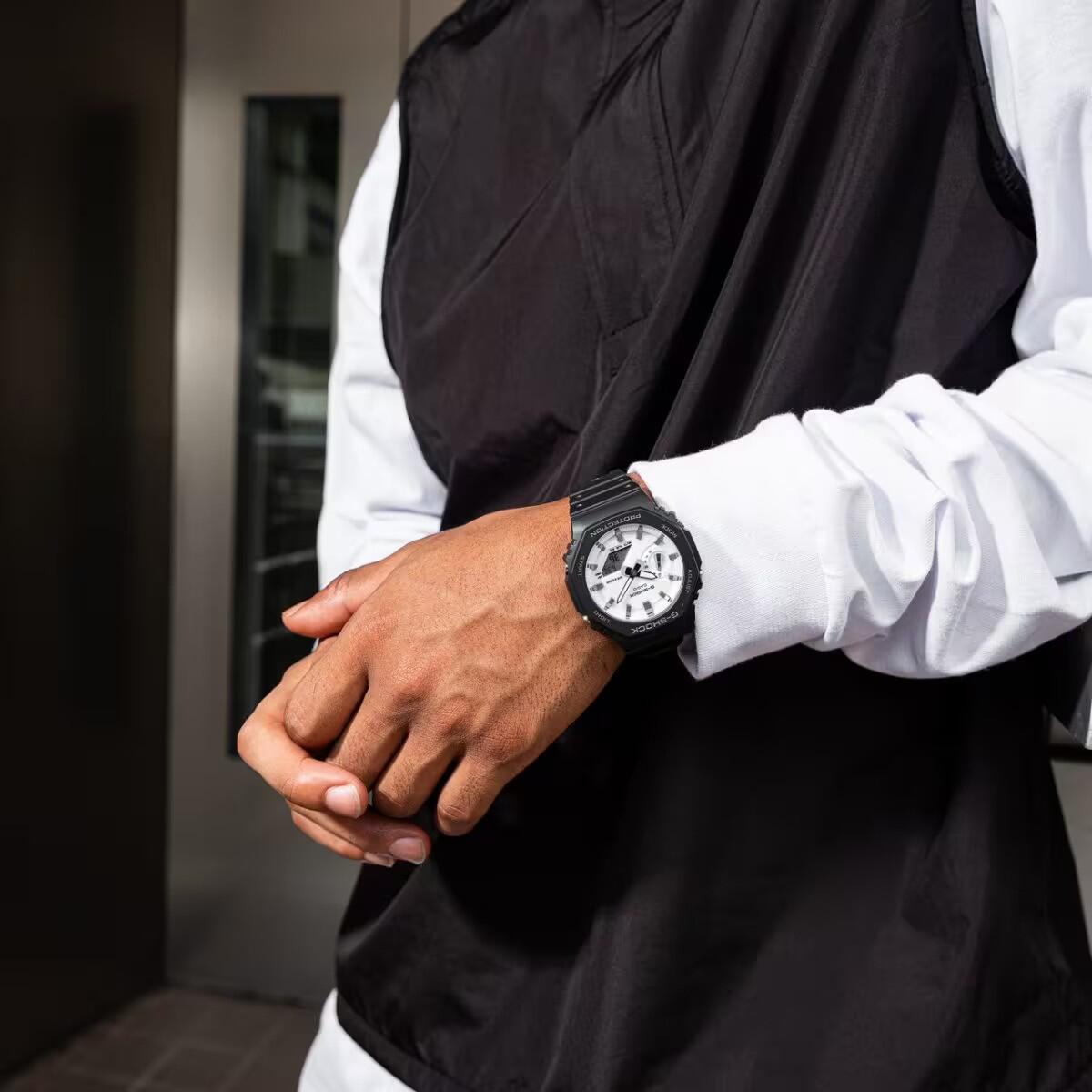 Casio Analog Digital Uhr Schwarz/weiß GA-2100WD-1AER 5/6