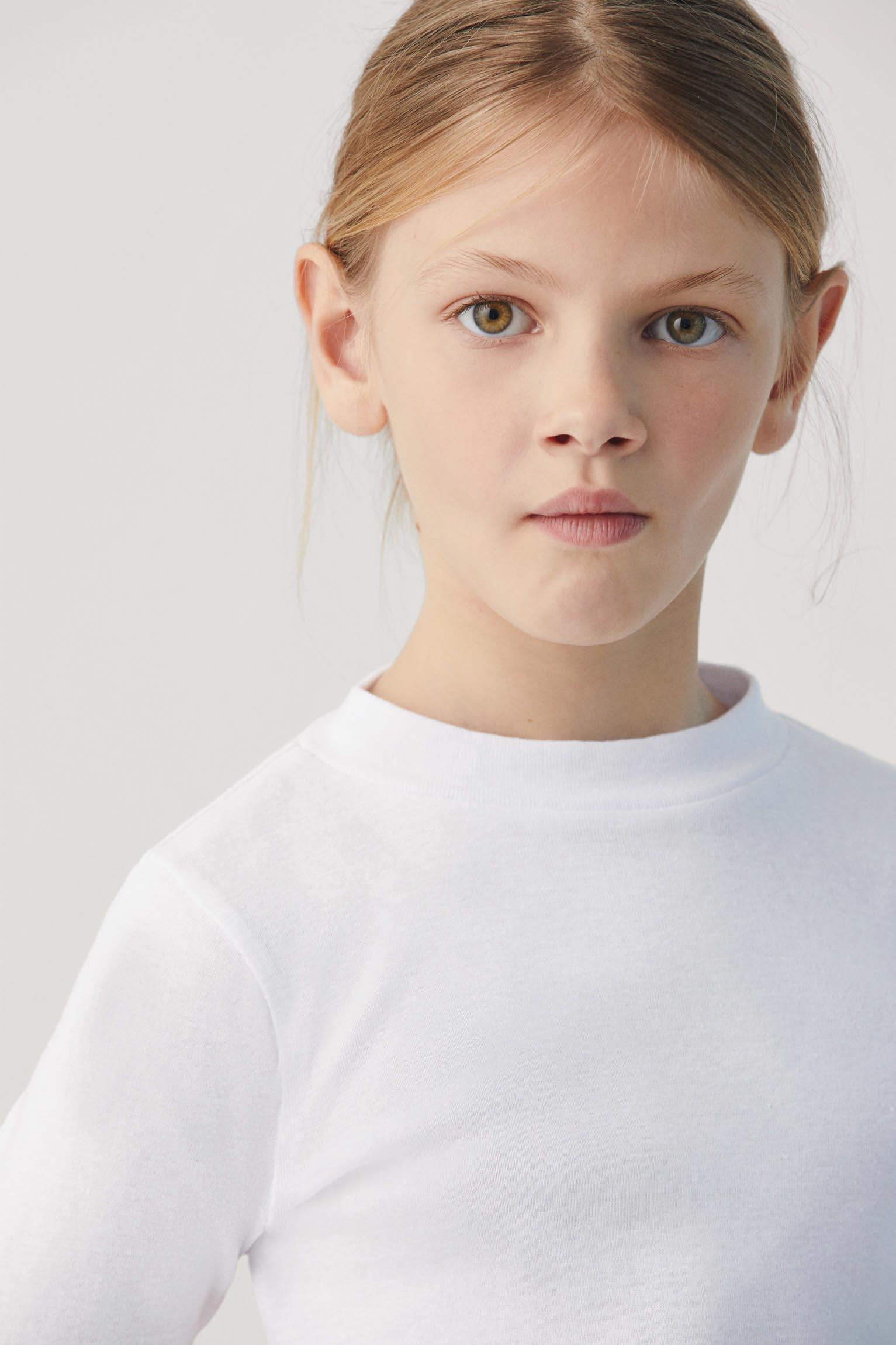 Camiseta cálida para niños Ysabel Mora manga larga cuello semicisne 4/7