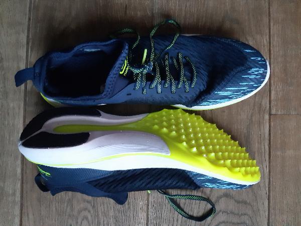 Entre Particuliers - ATLETICS SHOES TRAINING TRACK BLUE/YELLOW taille 42 2/2