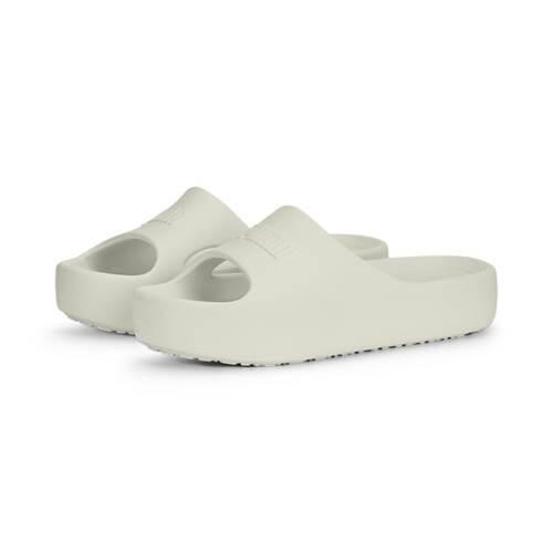 Plaskanie Puma Shibusa, Kobiety
