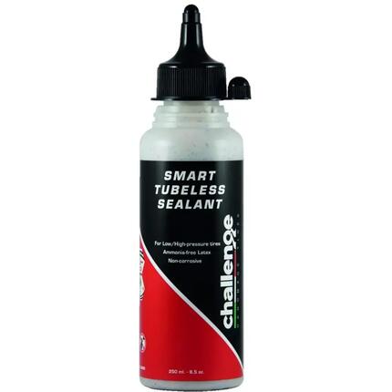 Kit de réparation vélo avec bouchon applicateur Challenge Smart Sealant 250 ml