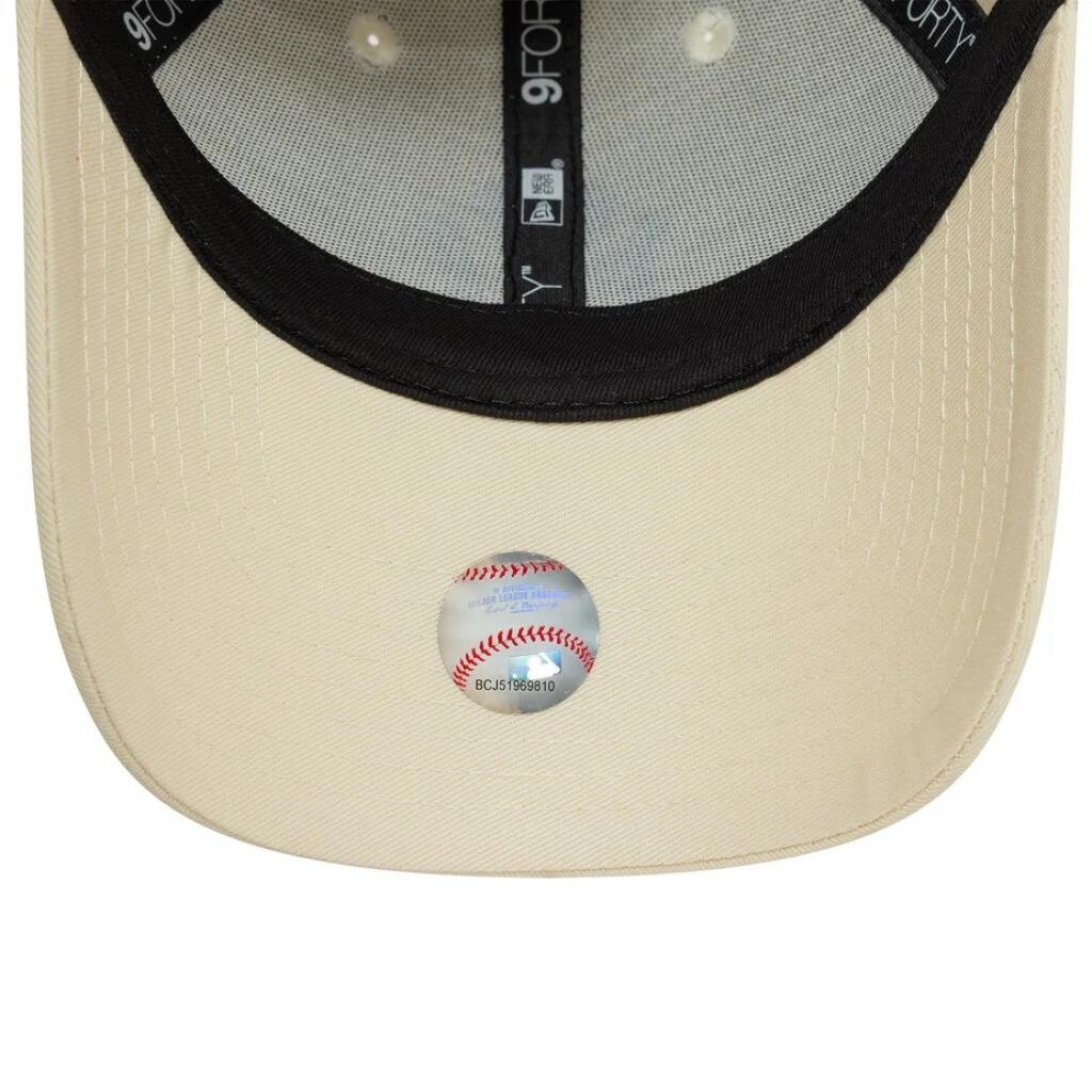 Bonnet New Era Modèle Wmns League Ess 9forty N Couleur Beige 5/5