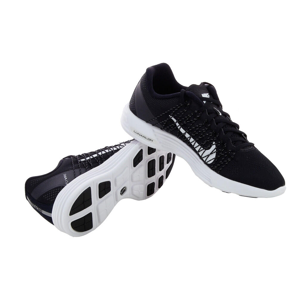 Basket Nike LunaRacer +3 4/4