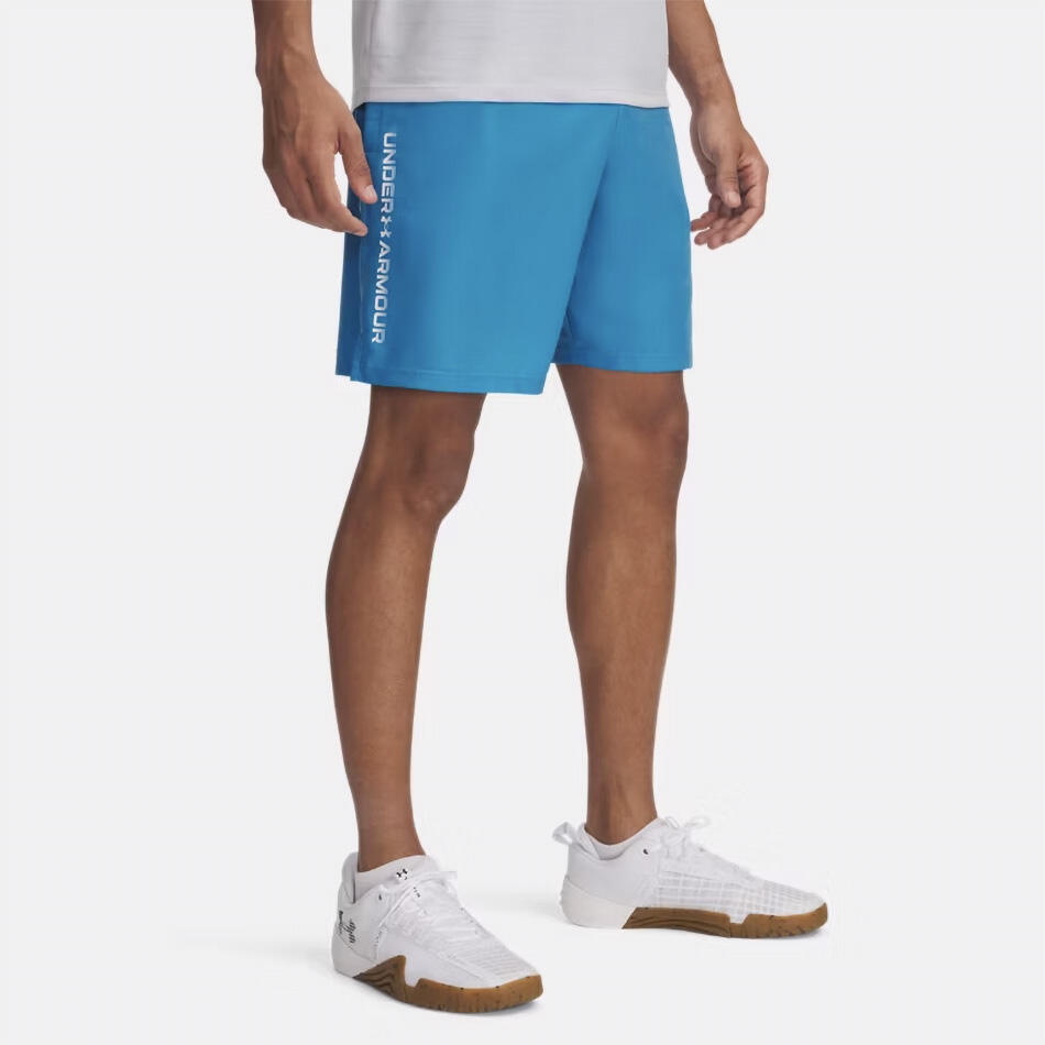 UNDER ARMOUR picture