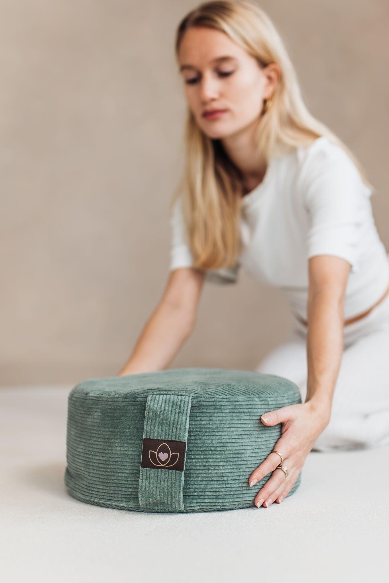Lotus Meditatiekussen eco rib asgroen rond 4/5