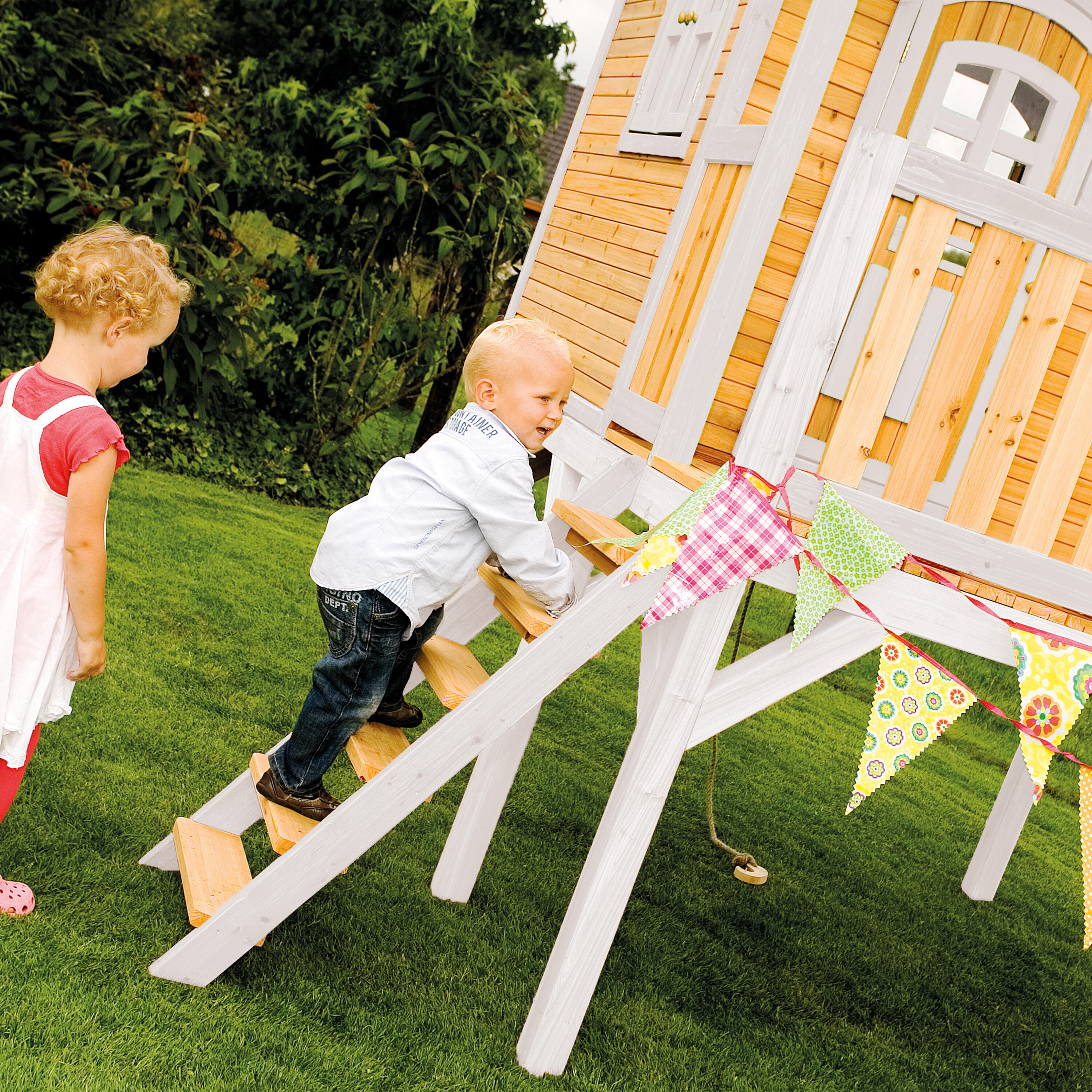 Maisonnette de jardin Sophie Marron/Blanche – Toboggan Vert 5/5