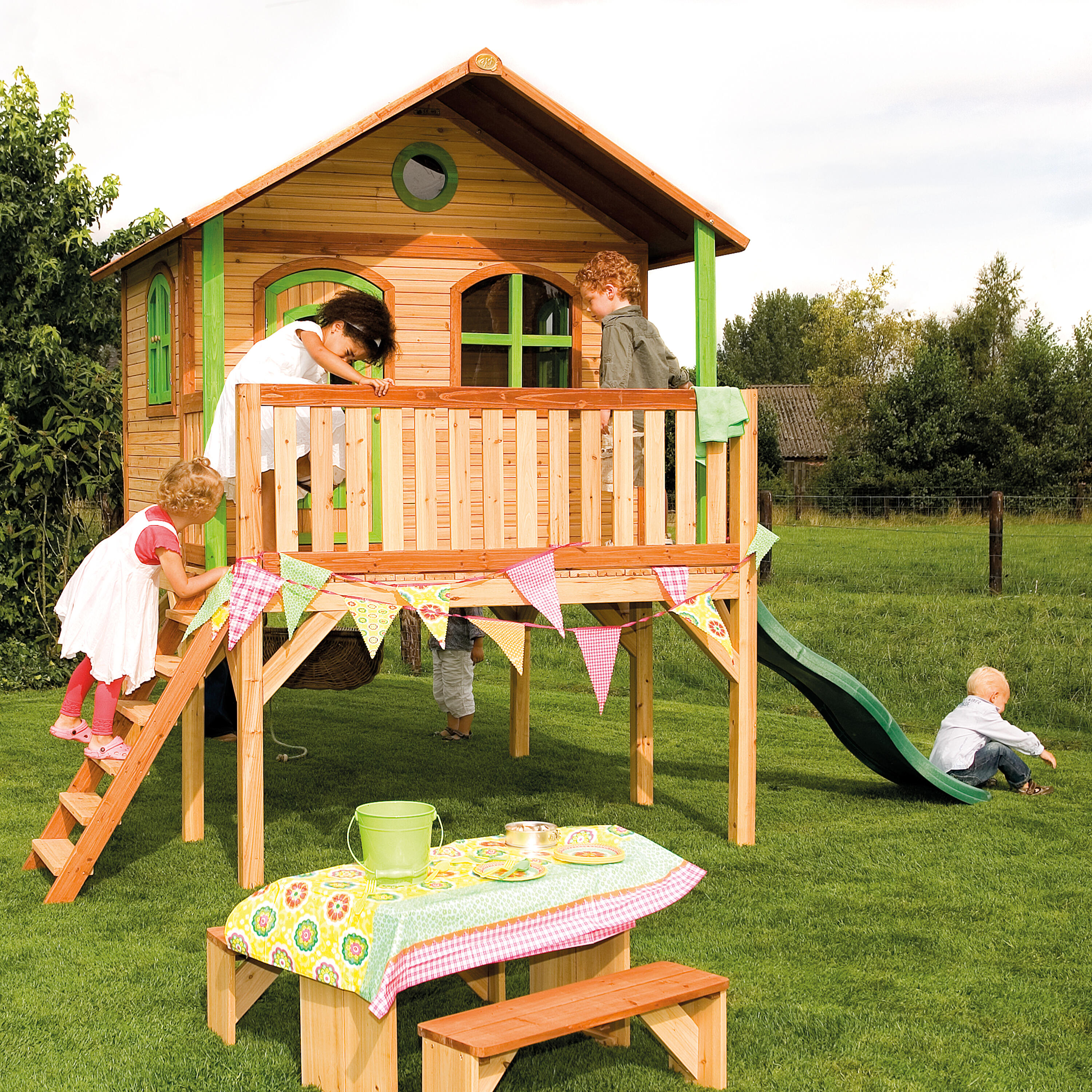 Maisonnette de jardin Sophie Marron/Verte - Toboggan Vert 2/5