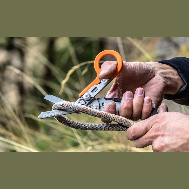 Pince Multifonctions Randonnée Camping Voile 14 Outils en 1 Wingman LEATHERMAN
