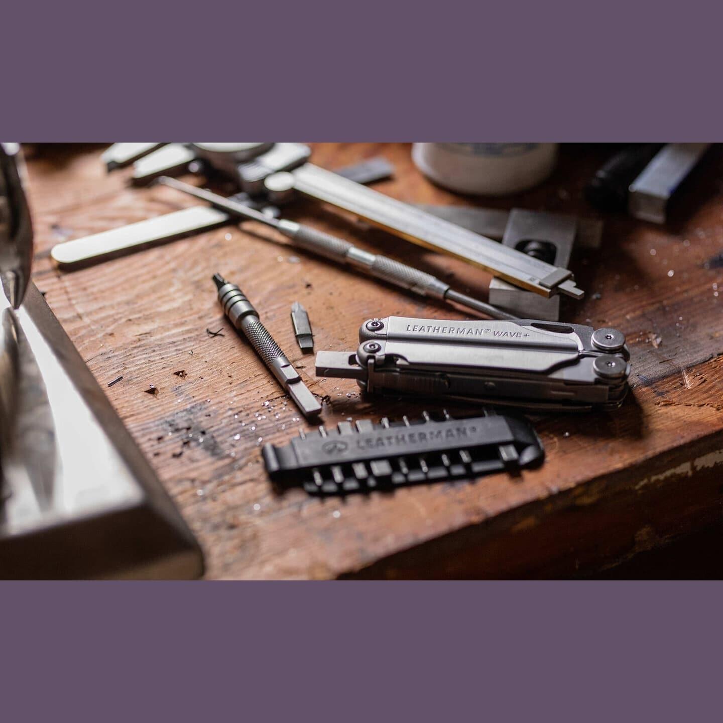 Pince Multifonctions Randonnée Camping 18 Outils en 1 Wave+ Noir LEATHERMAN 6/7
