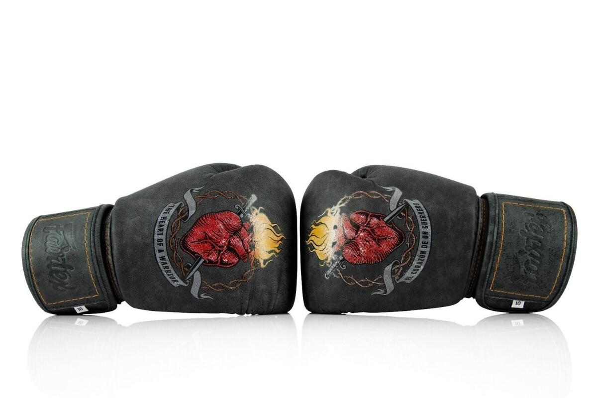 Fairtex Heart Of A Warrior Gants Boxe Muay Thai édition Limitée, Cuir Synthétique, Fermeture Velcro, Protection Mousse