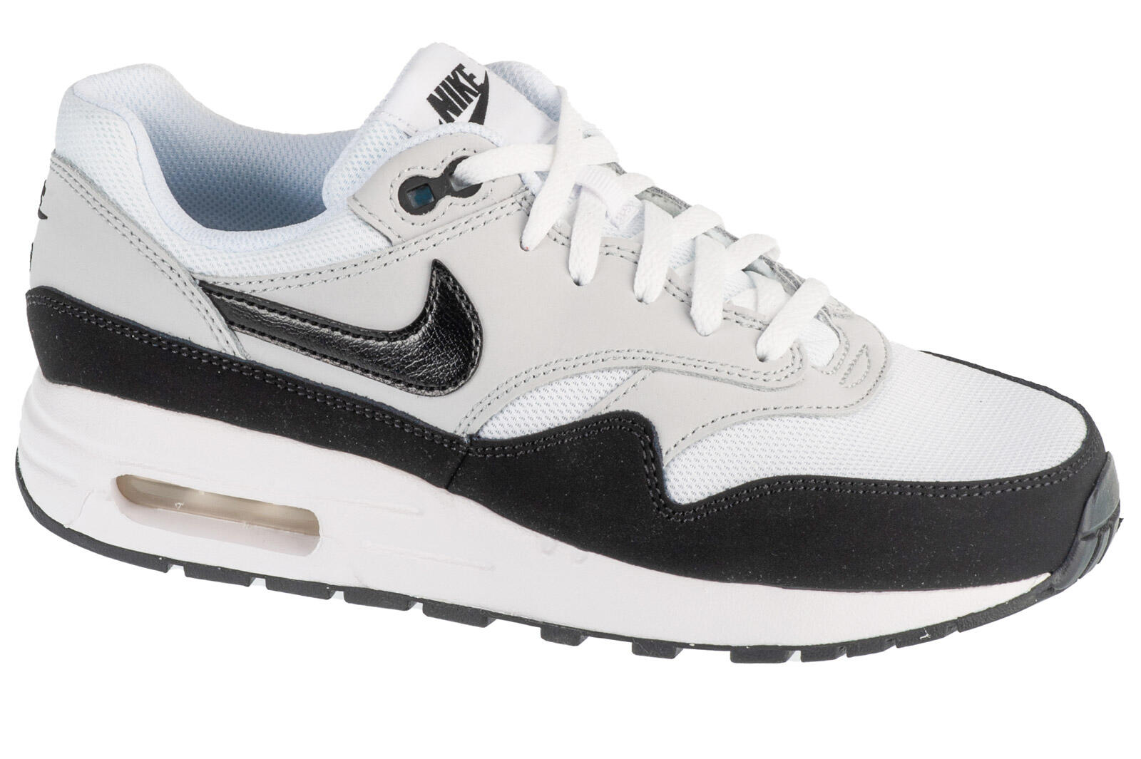 NIKE picture