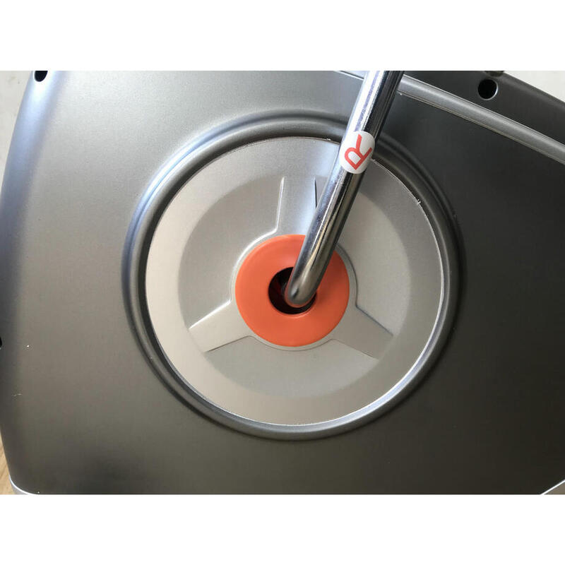 Bicicleta eliptica HB-8242EL, greutate max utilizator 110 kg, volanta 8 kg